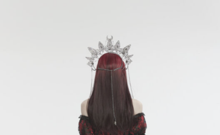 Skull and Moon Chain Crown