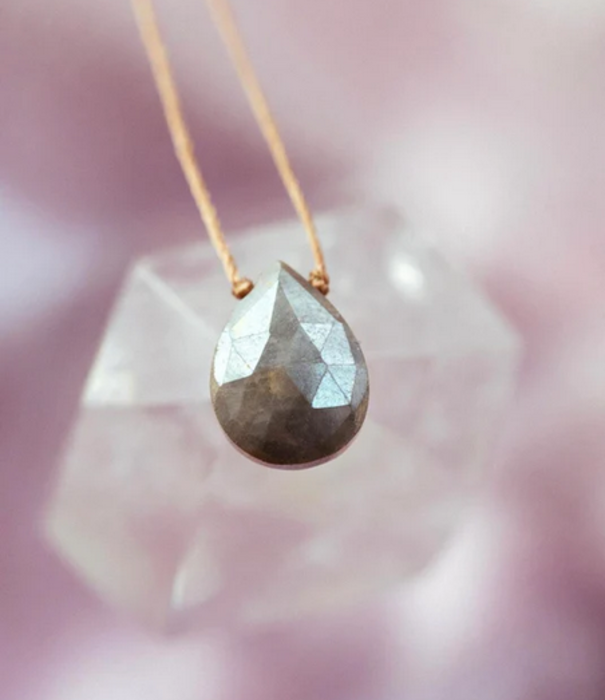 SoulKu Luxe Necklace Silverite - Grandmother