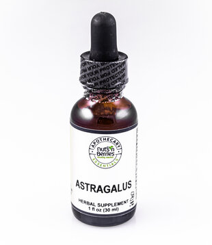 Apothecary Essentials Astragalus, 1oz