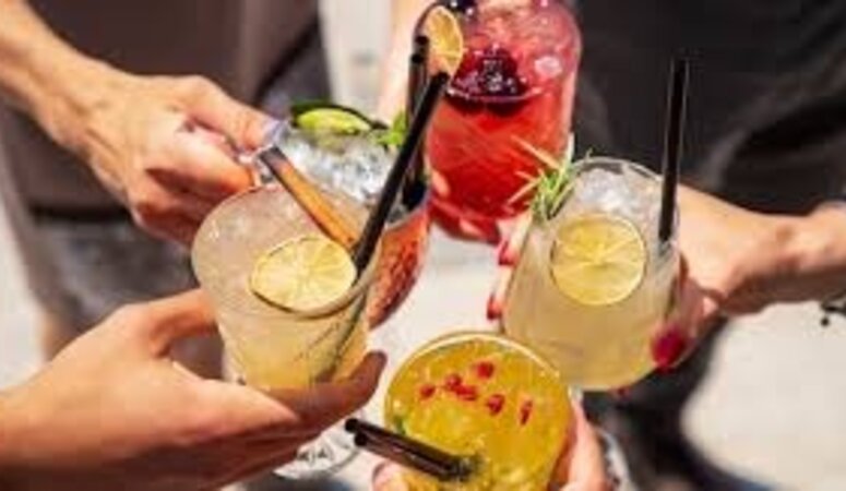 Alcohol-Free January: What We Recommend (and How to Choose What’s Right for You)