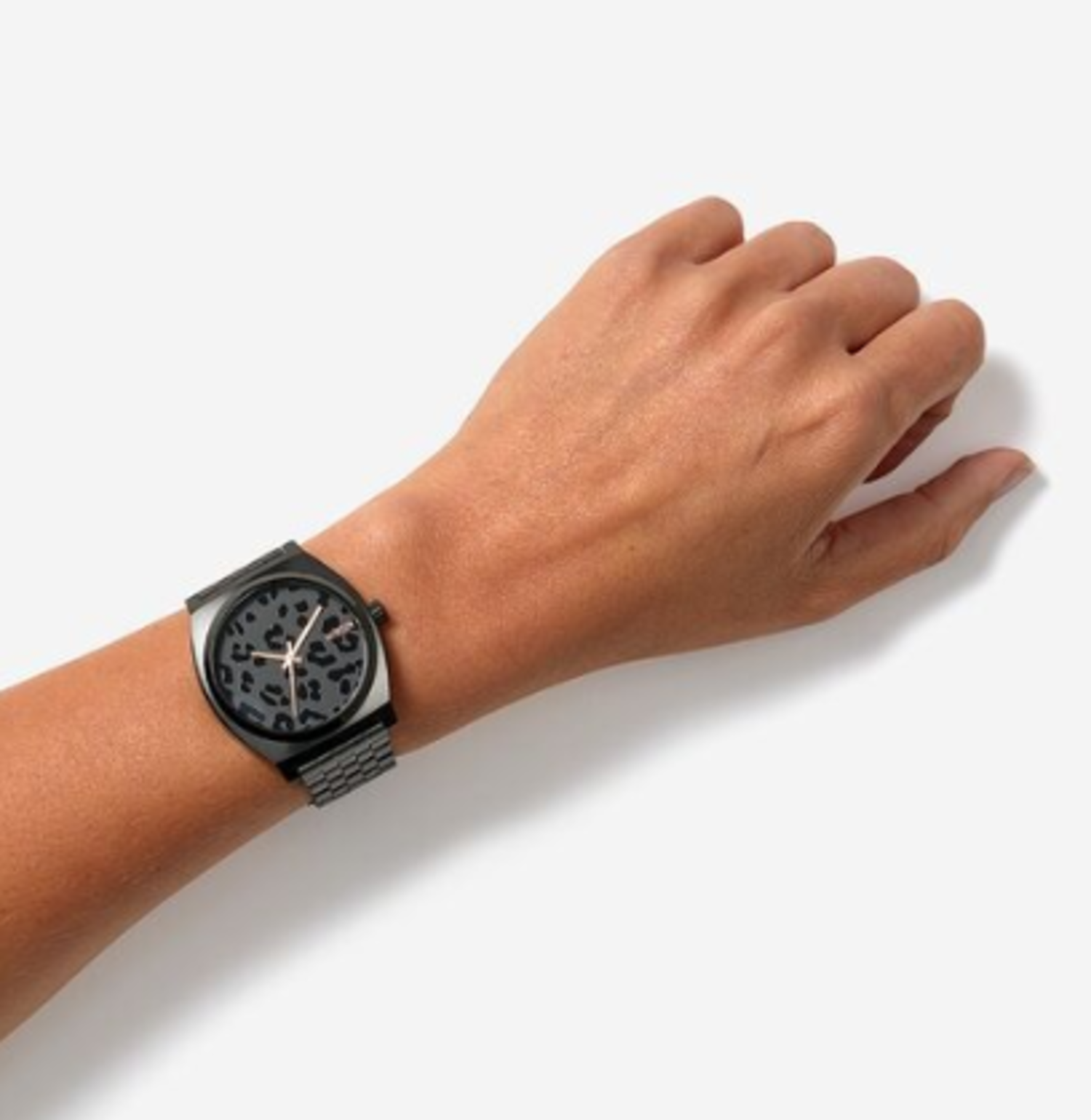 nixon a045