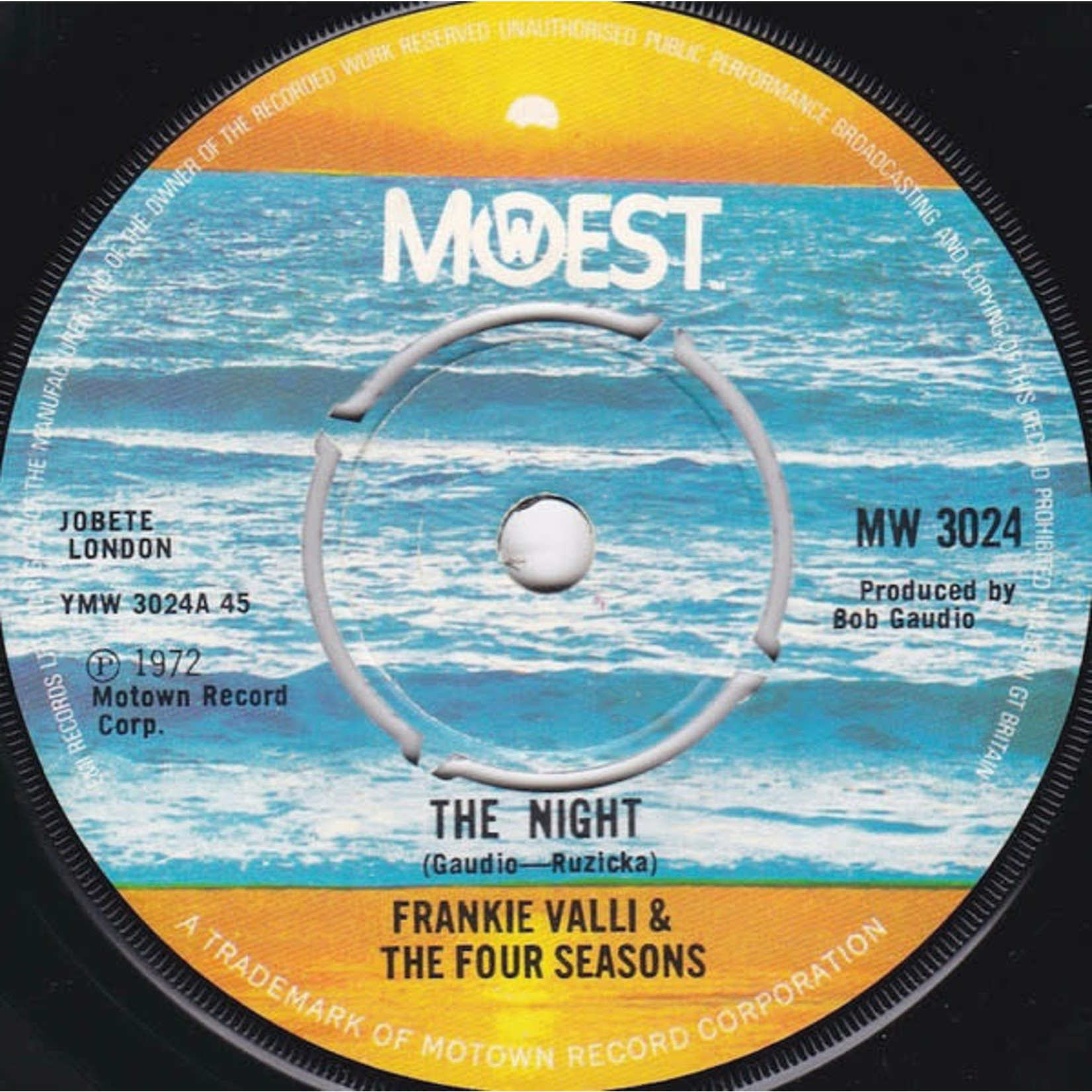 [7"] Frankie Valli & The Four Seasons - The Night b/w When The Morning Comes (7", 1975 UK, 4-Prong Centre, Disc VG)