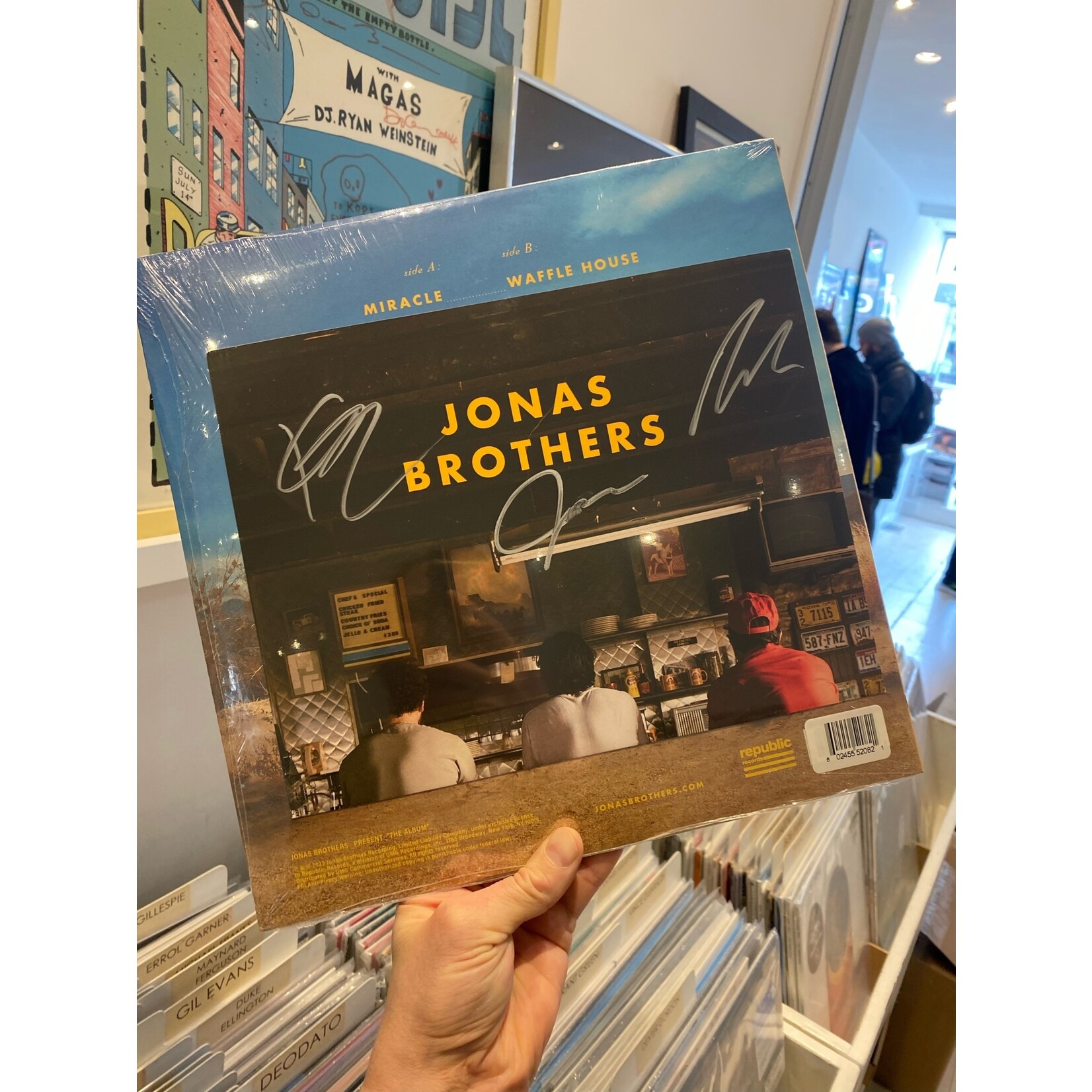 [New] Jonas Brothers: The Album (Autographed edition) [REPUBLIC]