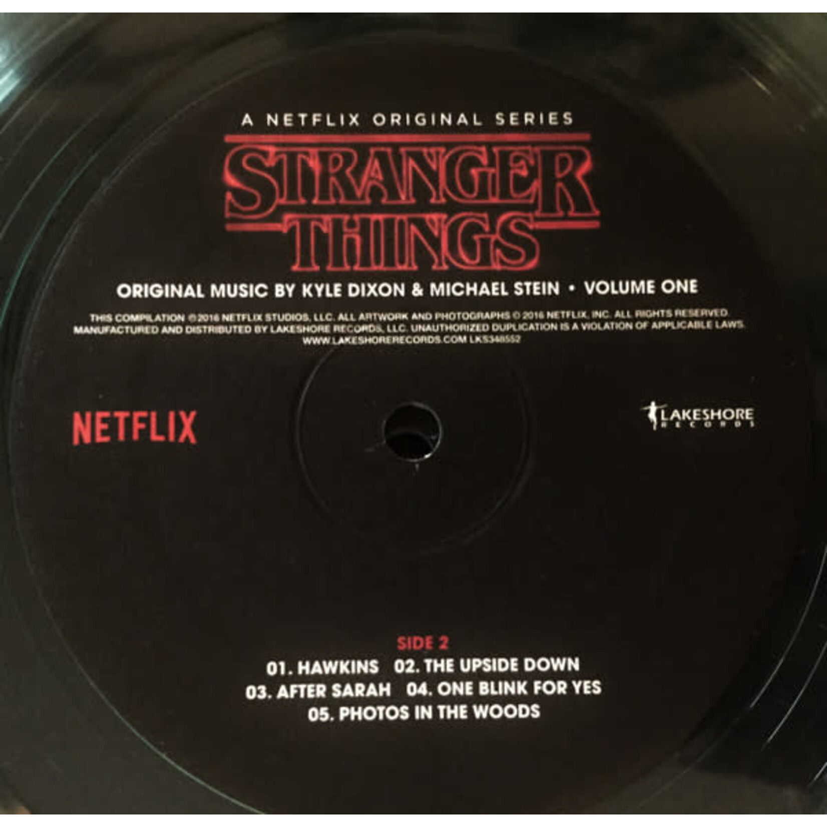 [Kollectibles] Dixon, Kyle & Stein, Michael: Stranger Things - Volume One (A Netflix Original Series) [KOLLECTIBLES]