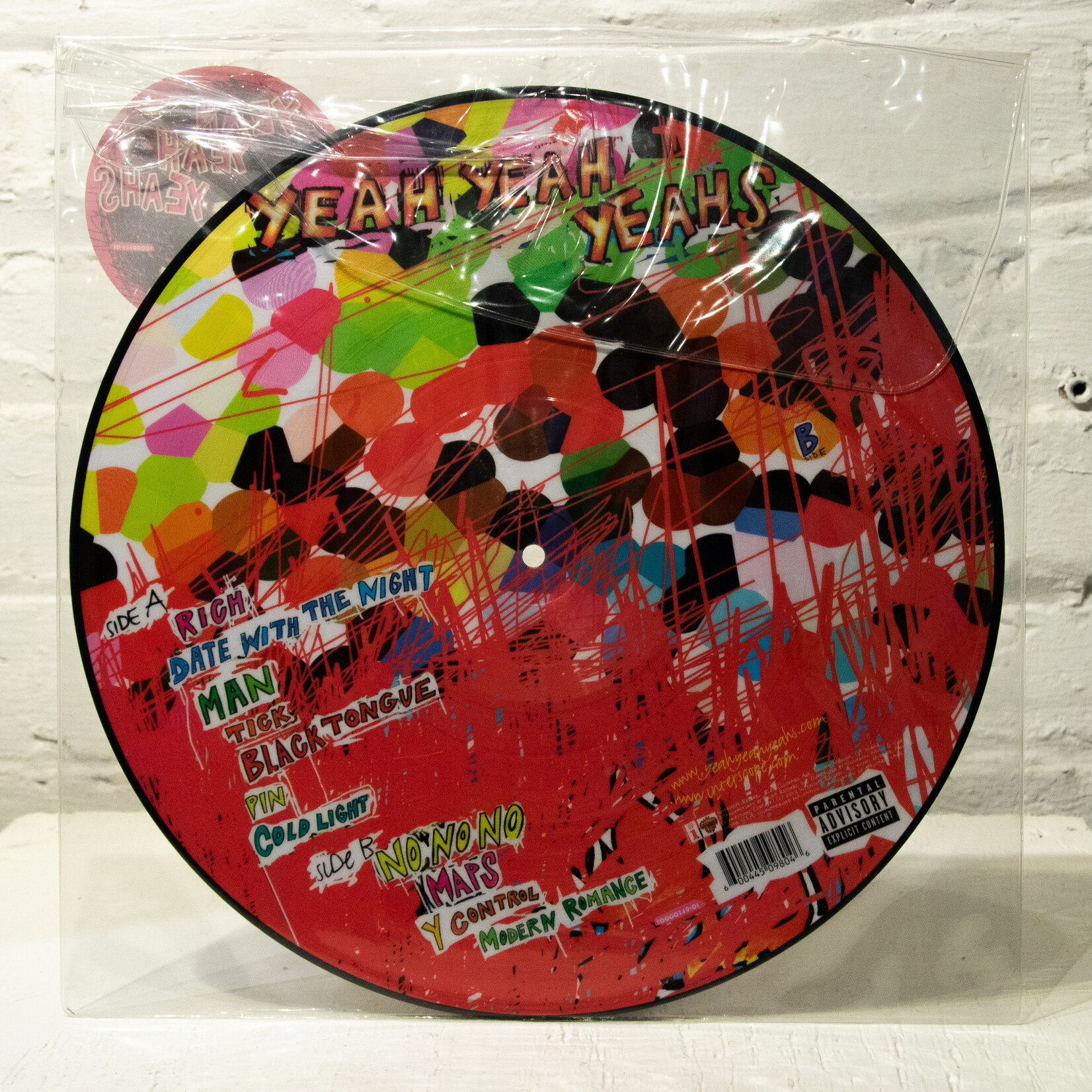 [Nick's Disk Pics] Yeah Yeah Yeahs: Fever To Tell (Picture Disk) [INTERSCOPE]