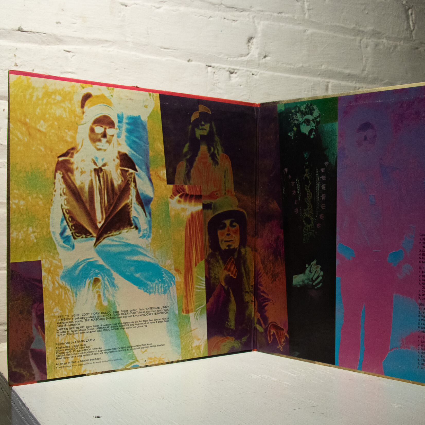 [Nick's Disk Pics] Captain Beefheart & His Magic Band: Trout Mask Replica (2LP) [STRAIGHT]