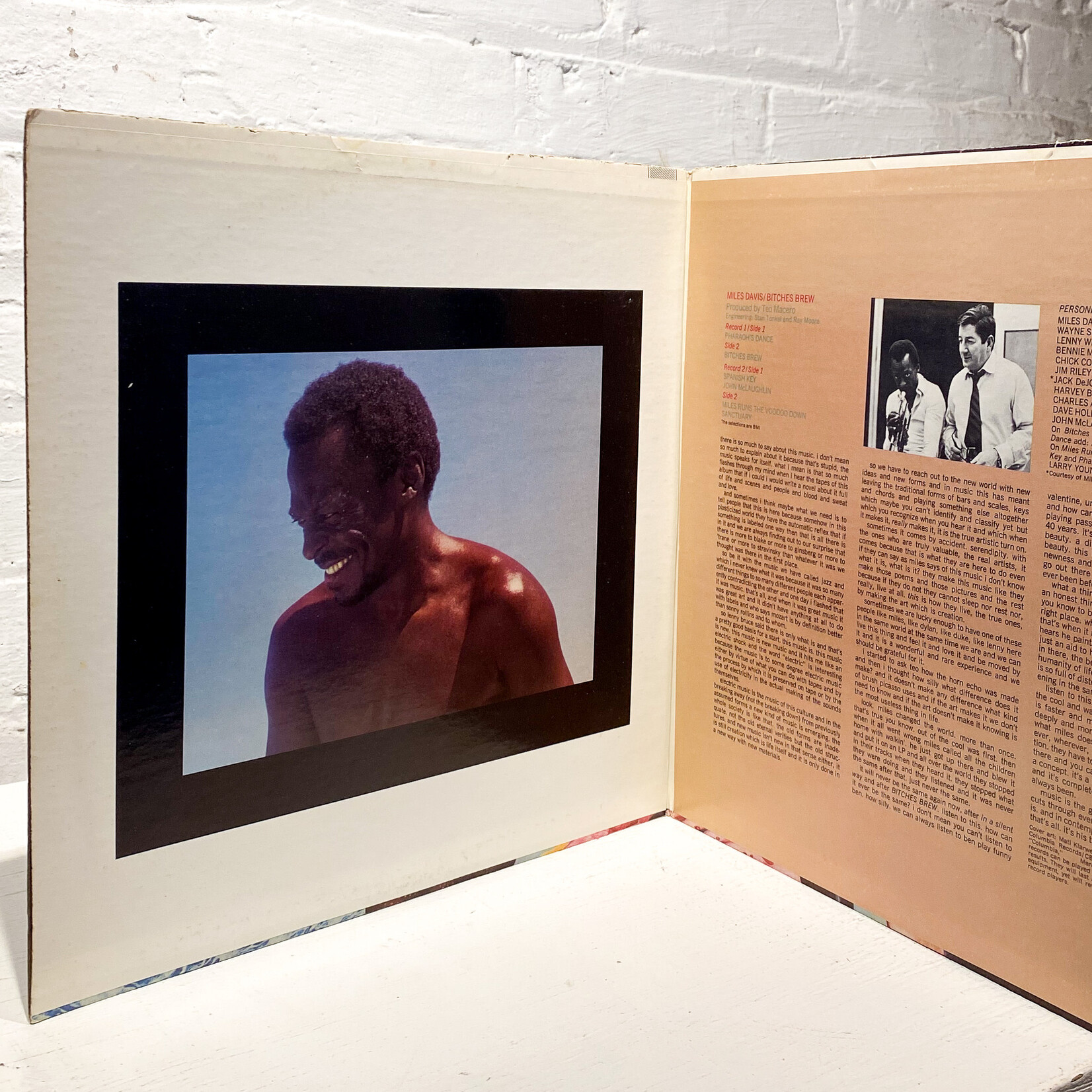 [Nick's Disk Pics] Davis, Miles: Bitches Brew [COLUMBIA]