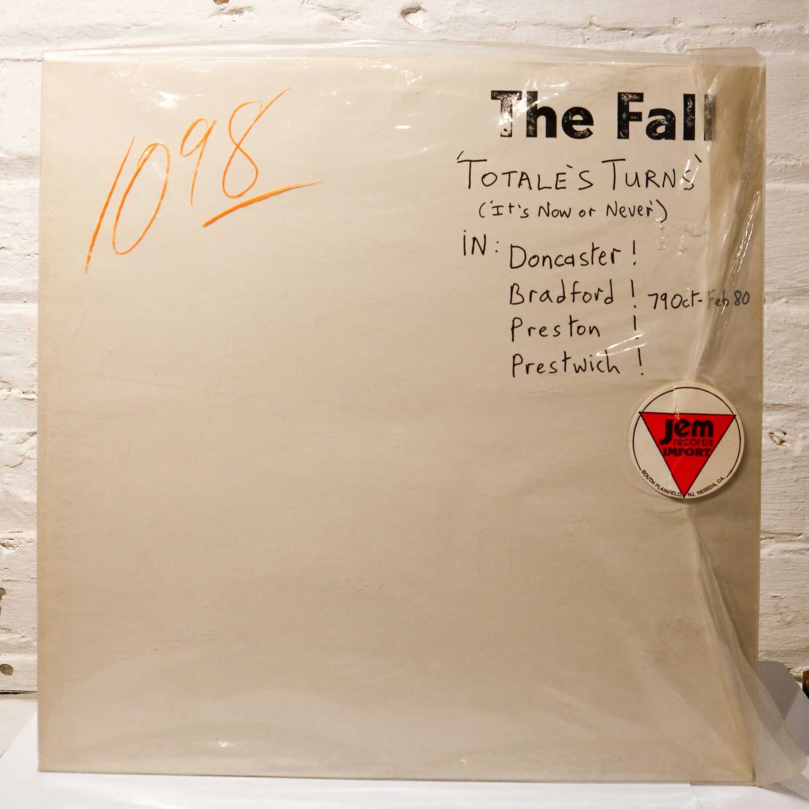 [Nick's Disk Pics] Fall: Totale's Turns (It's Now Or Never) [ROUGH TRADE]