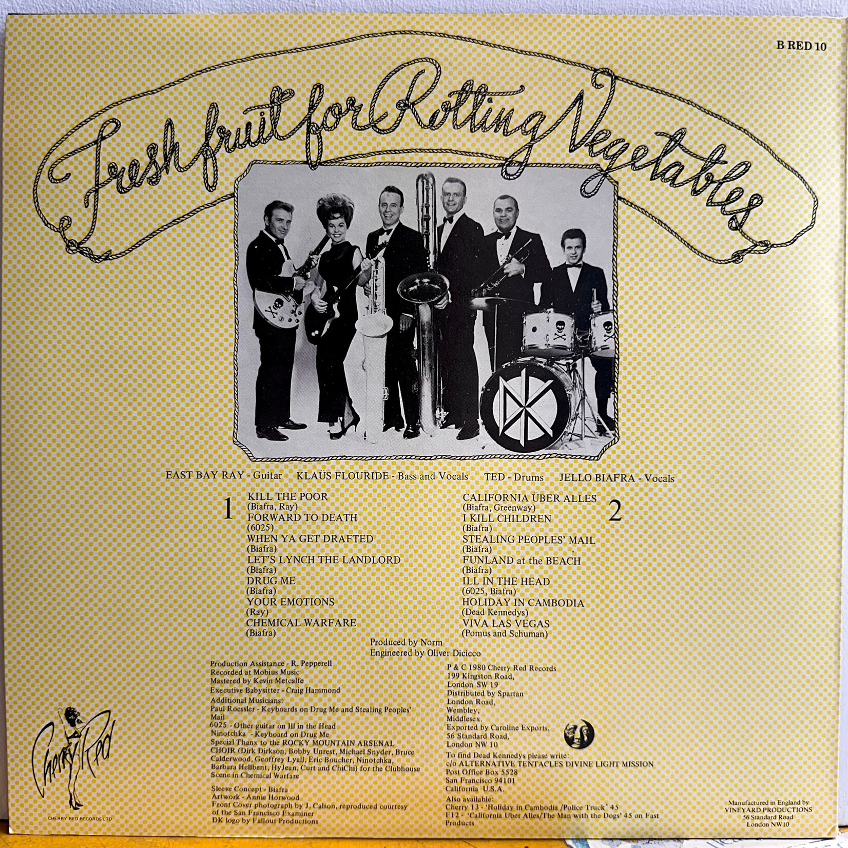 [Nick's Disk Pics] Dead Kennedys: Fresh Fruit For Rotting Vegetables (1980, UK, 1st Press, Complete w/ Mint Insert & Booklet) [VIRGIN]