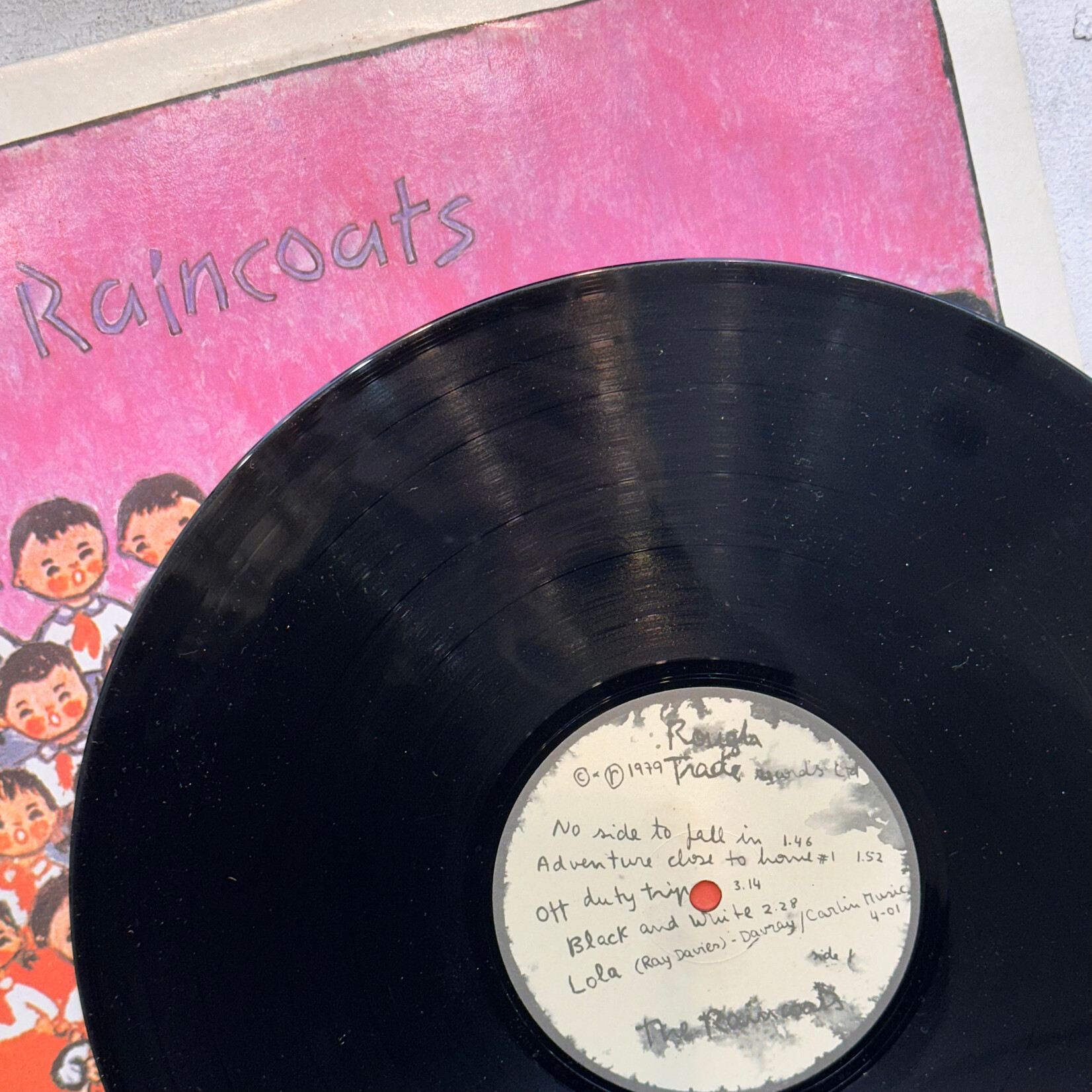 [Nick's Disk Pics] Raincoats: self-titled (1980, UK, VG+/Ex) [ROUGH TRADE]