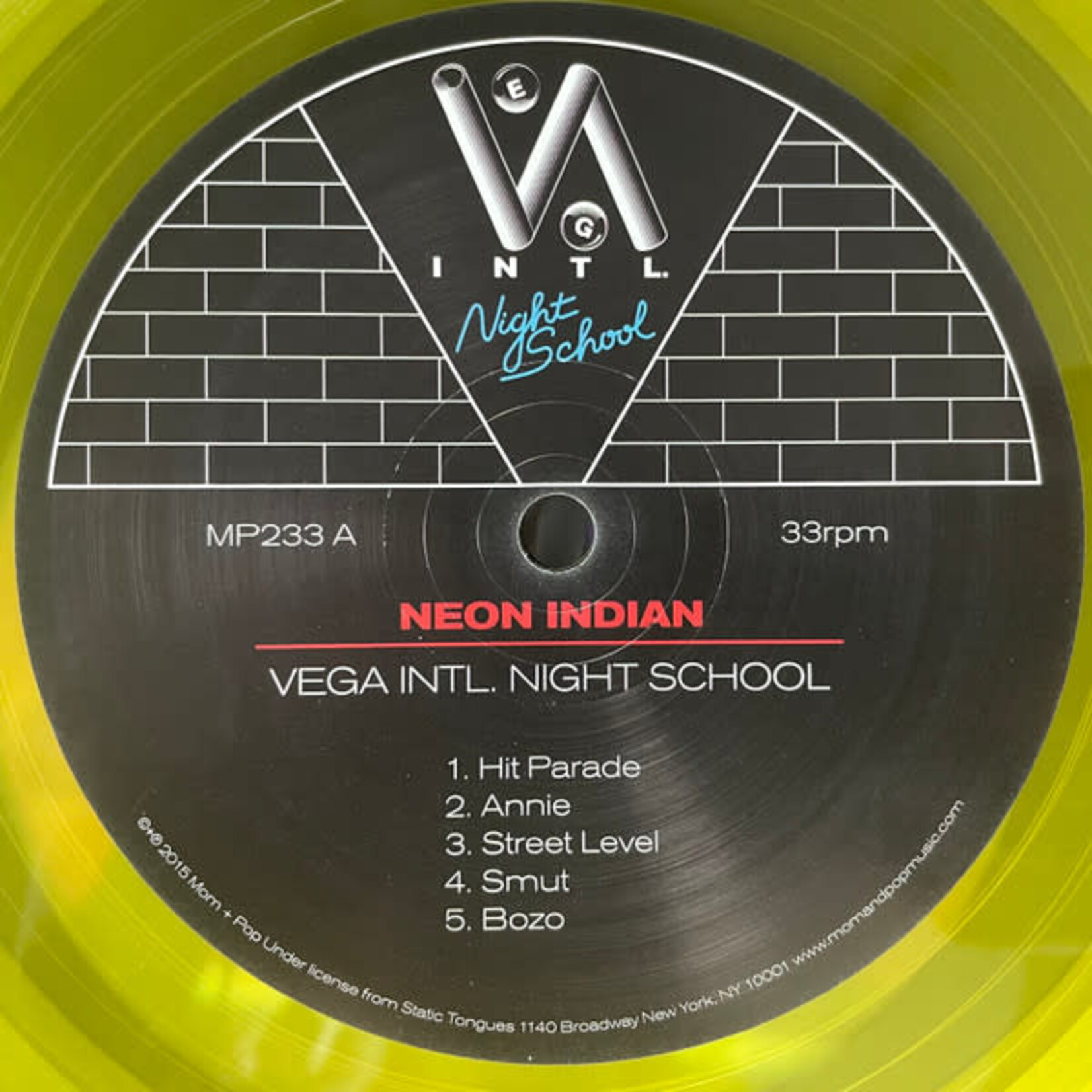 [Kollectible Vinyl] Neon indian: VEGA INTL. Night School (2015, USA, yellow translucent, synth-pop, VG+) [MOM+POP]