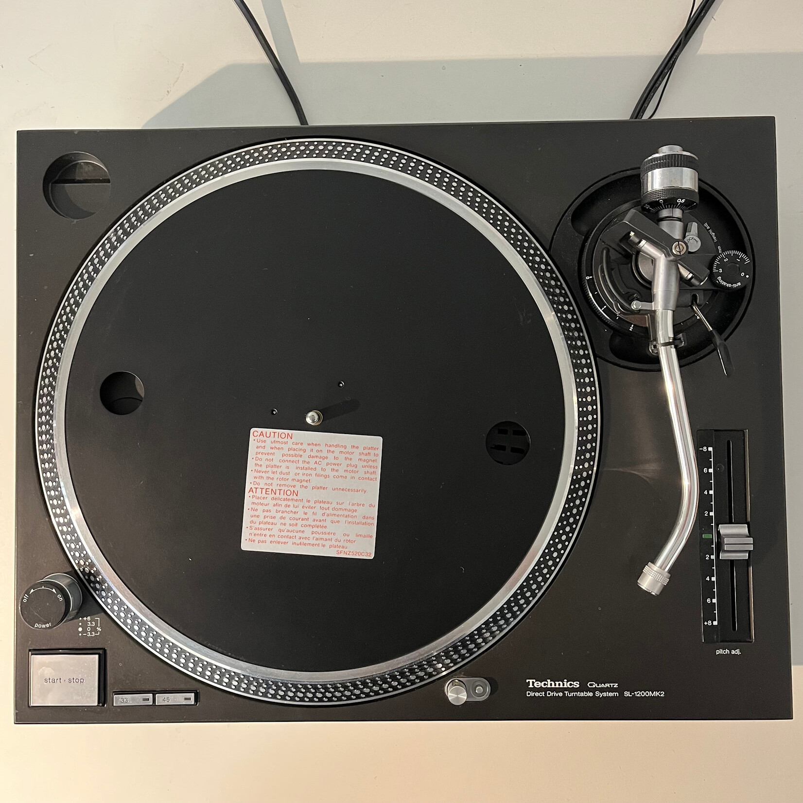 Technics SL-1200 MK2 Turntable