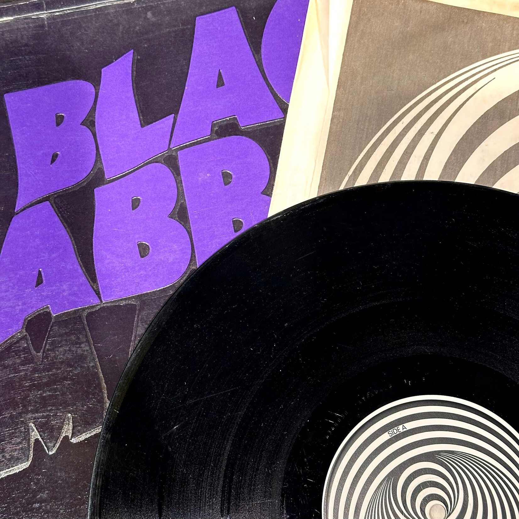[Nick's Disk Pics] Black Sabbath: Master of Reality (1971, UK, VG)[VERTIGO]