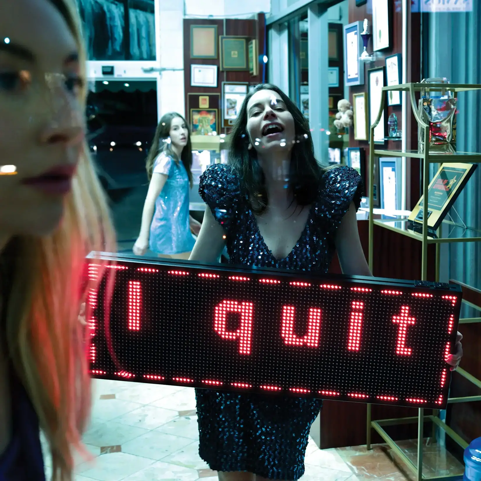 [New] Haim: I Quit (2LP, Indie Exclusive, Light Blue Vinyl) [COLUMBIA]