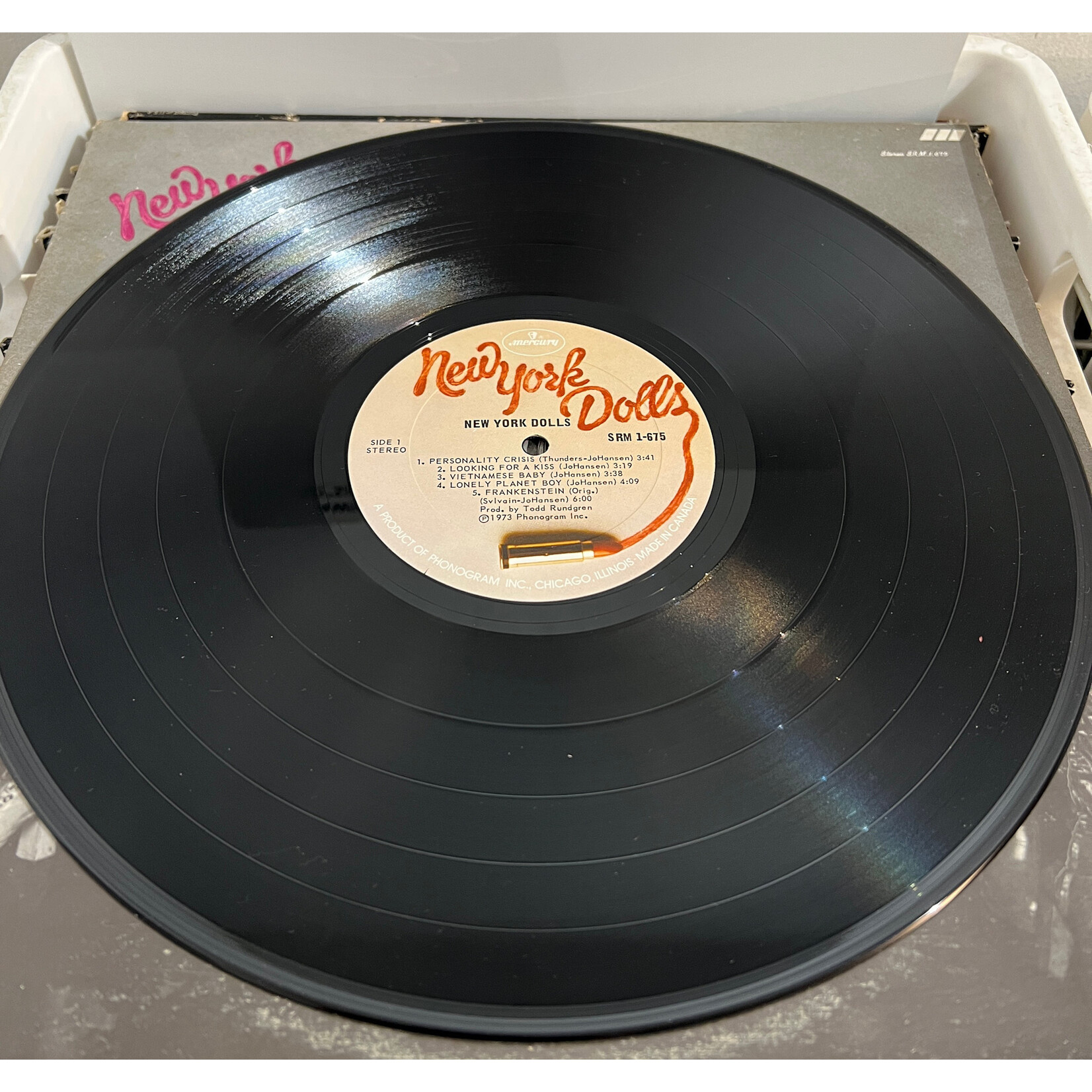 [Kollectible Vinyl] New York Dolls: self-titled(1973, Canada, w/ Insert, VG+) [MERCURY]
