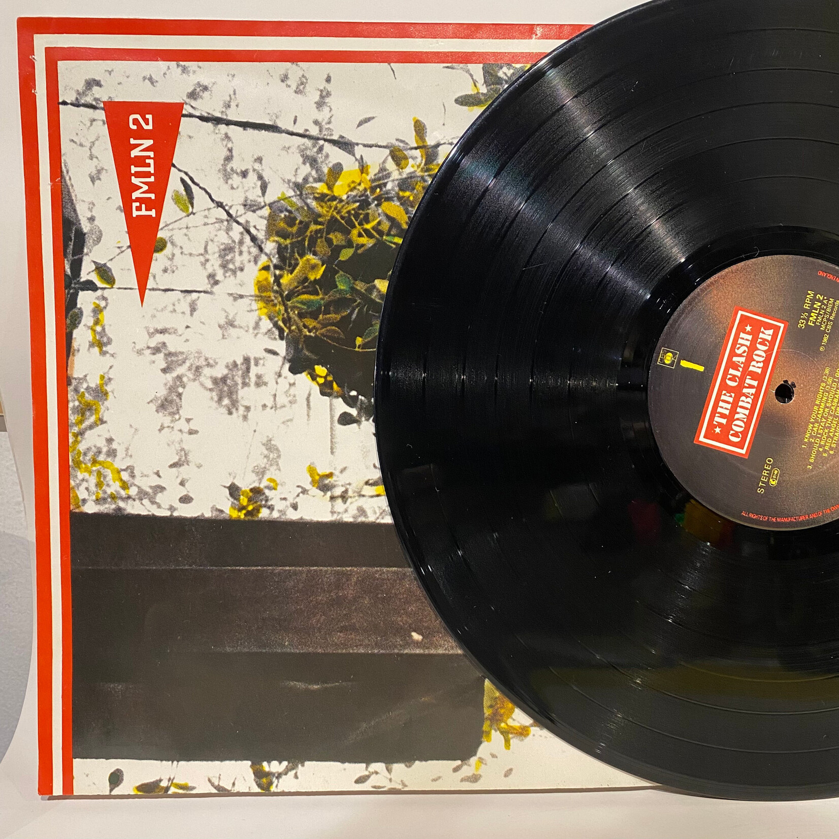 [Kollectible Vinyl] Clash: Combat Rock (1982, UK, Includes Inner & Poster, VG+)[CBS]