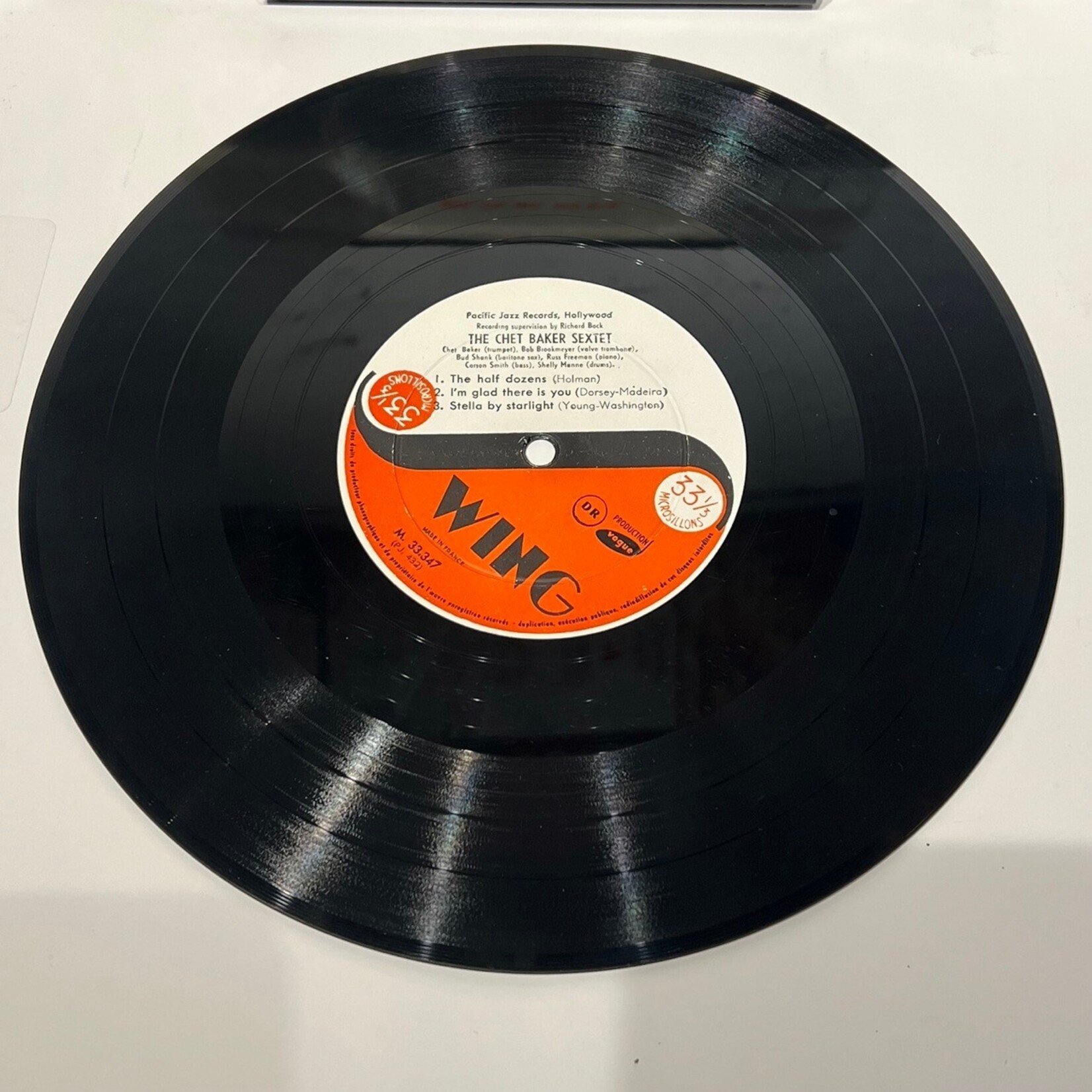 [Kollectible Vinyl] Baker, Chet Sextet: Self-Titled (FRANCE, 1954, VG) [PACIFIC JAZZ]