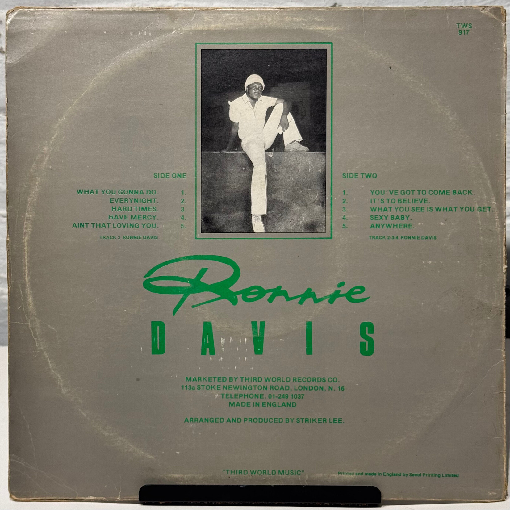 [Kollectible Vinyl] Davis, Ronnie: Hard Times (1977, UK, VG) [THIRD WORLD]