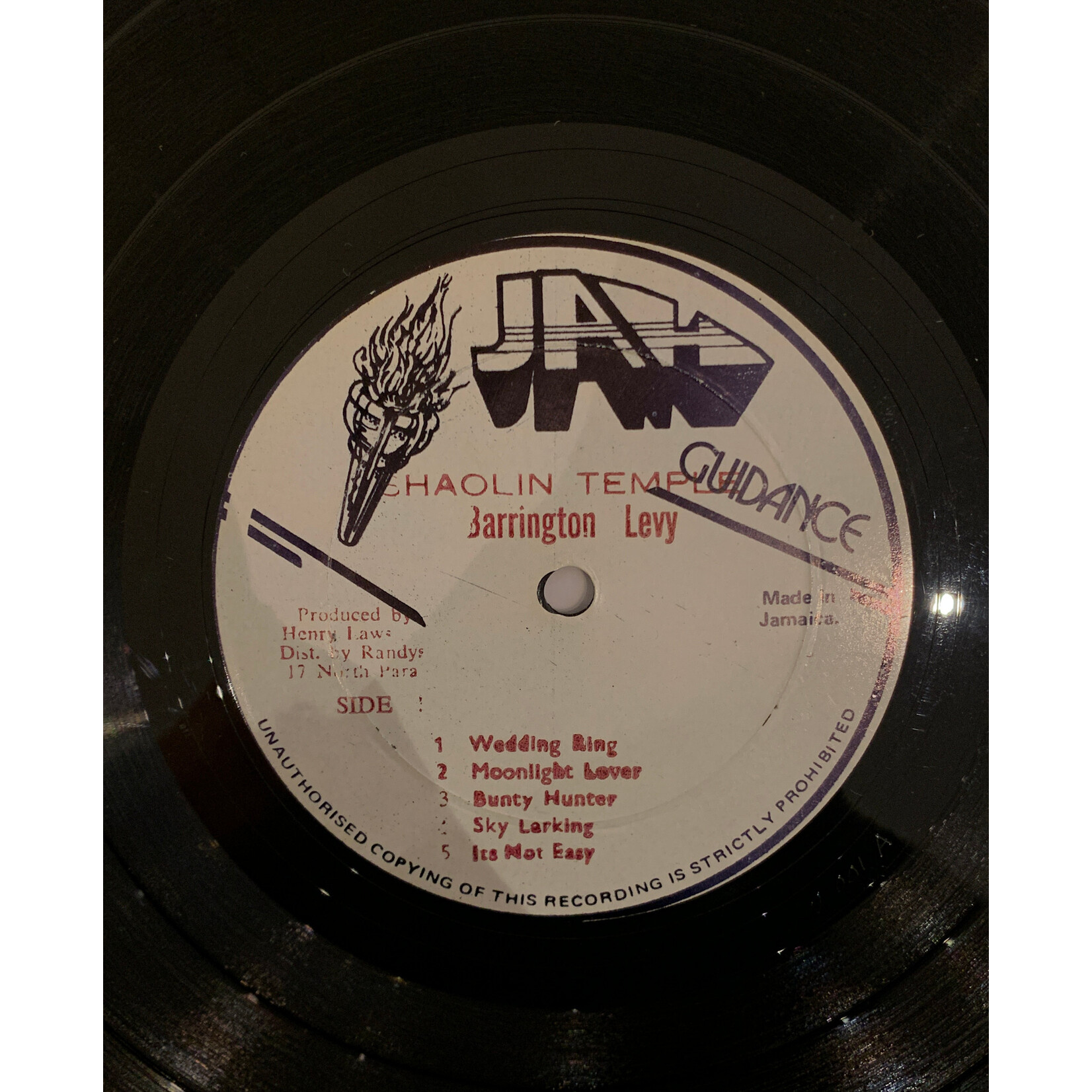 [Kollectible Vinyl] Levy, Barrington: Shaolin Temple (1979, Jamaica, Mispress with "Bounty Hunter" Track Order, VG+) [JAH GUIDANCE]