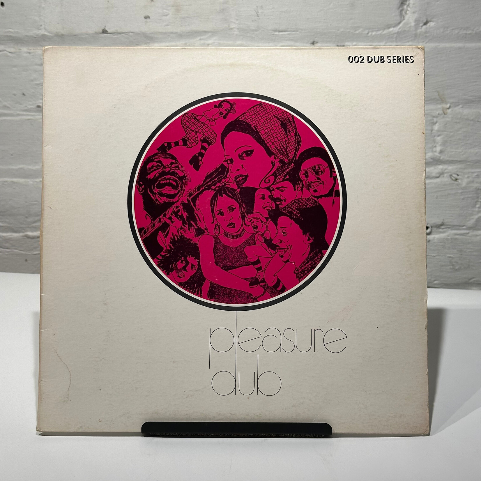 [Kollectible Vinyl] Brown, Errol: Pleasure Dub (1976, Jamaica, VG) [TREASURE ISLE]