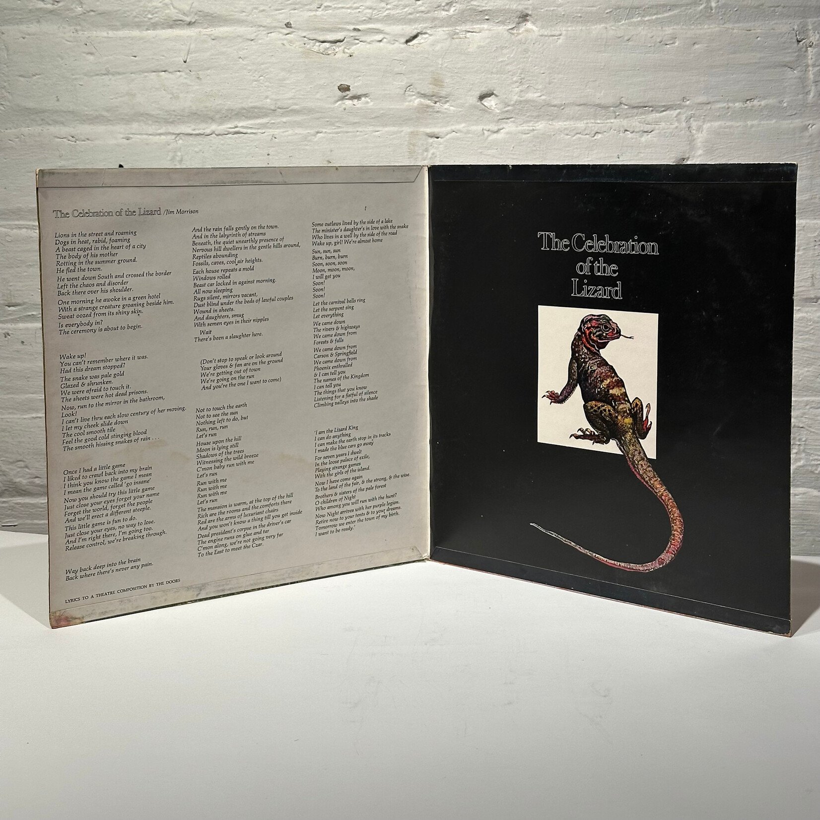 [Kollectible Vinyl] Doors: Waiting For The Sun (1968, UK, Red Elektra Gatefold, VG) [ELEKTRA]