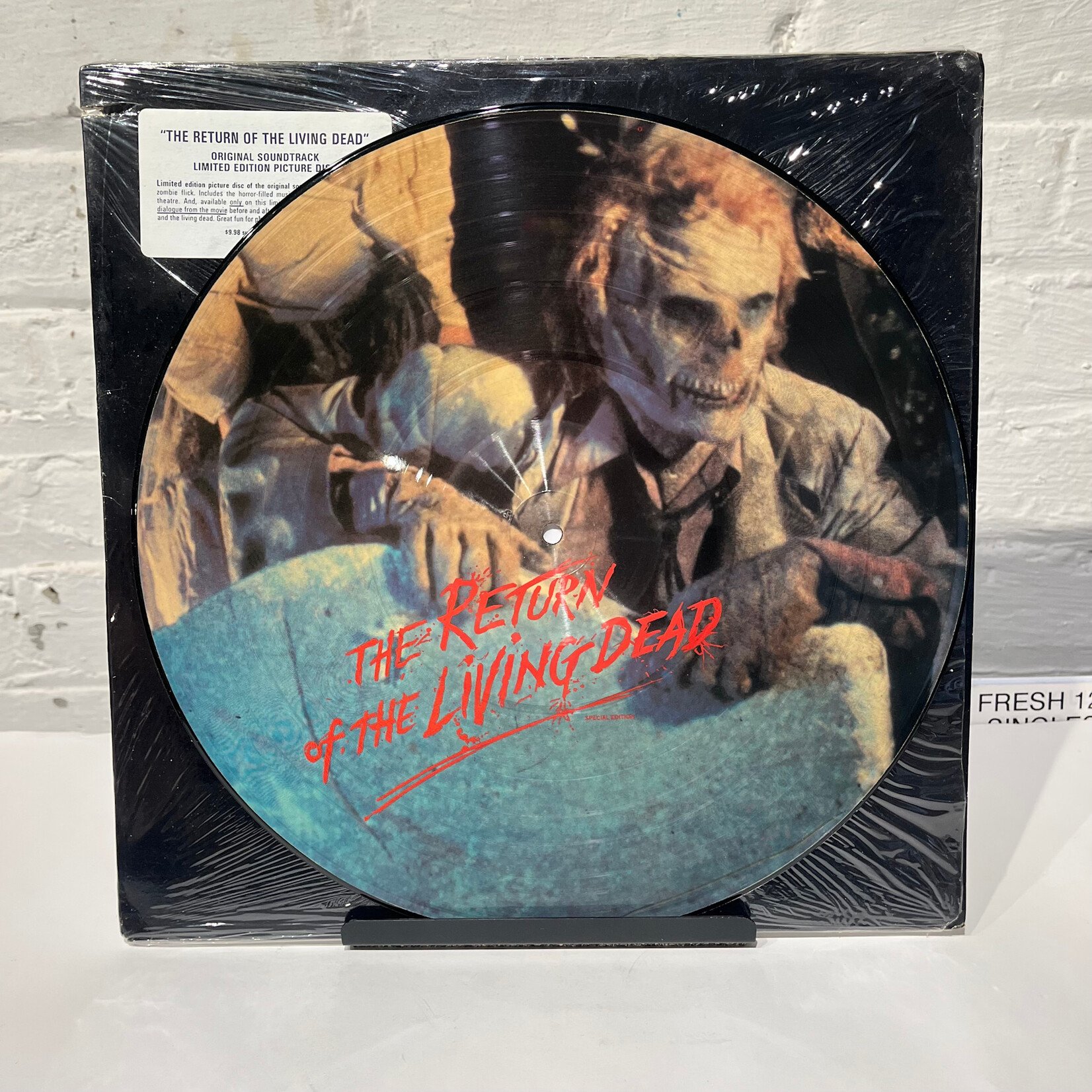 [Kollectible Vinyl] Various: The Return Of The Living Dead (Original Motion Picture Soundtrack) (1985, US, Ltd. Edition Picture Disk, w/ Merch Form, NM) [ENIGMA]