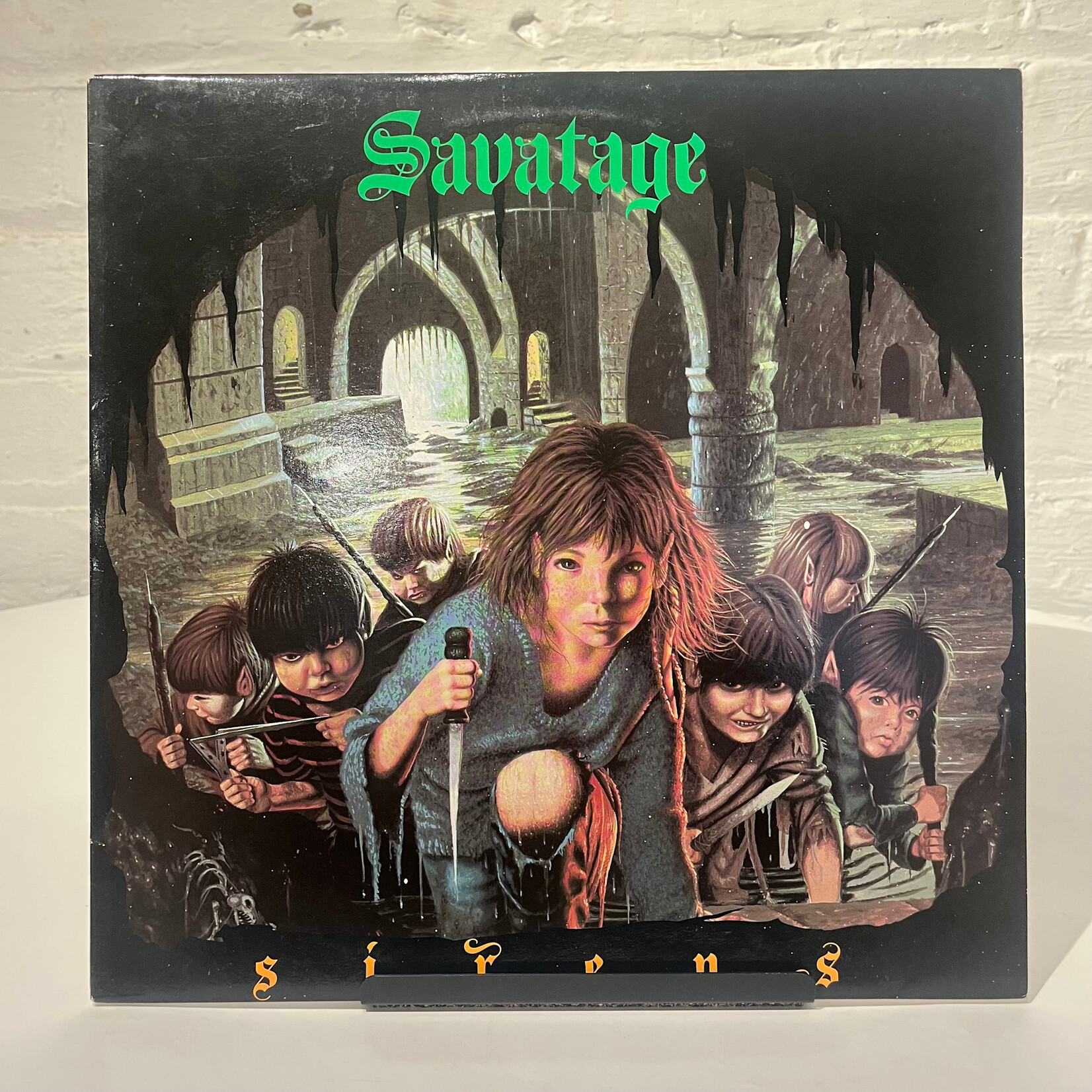 [Kollectible Vinyl] Savatage: Sirens (1985, UK, METAL, VG+) [MUSIC FOR NATIONS]