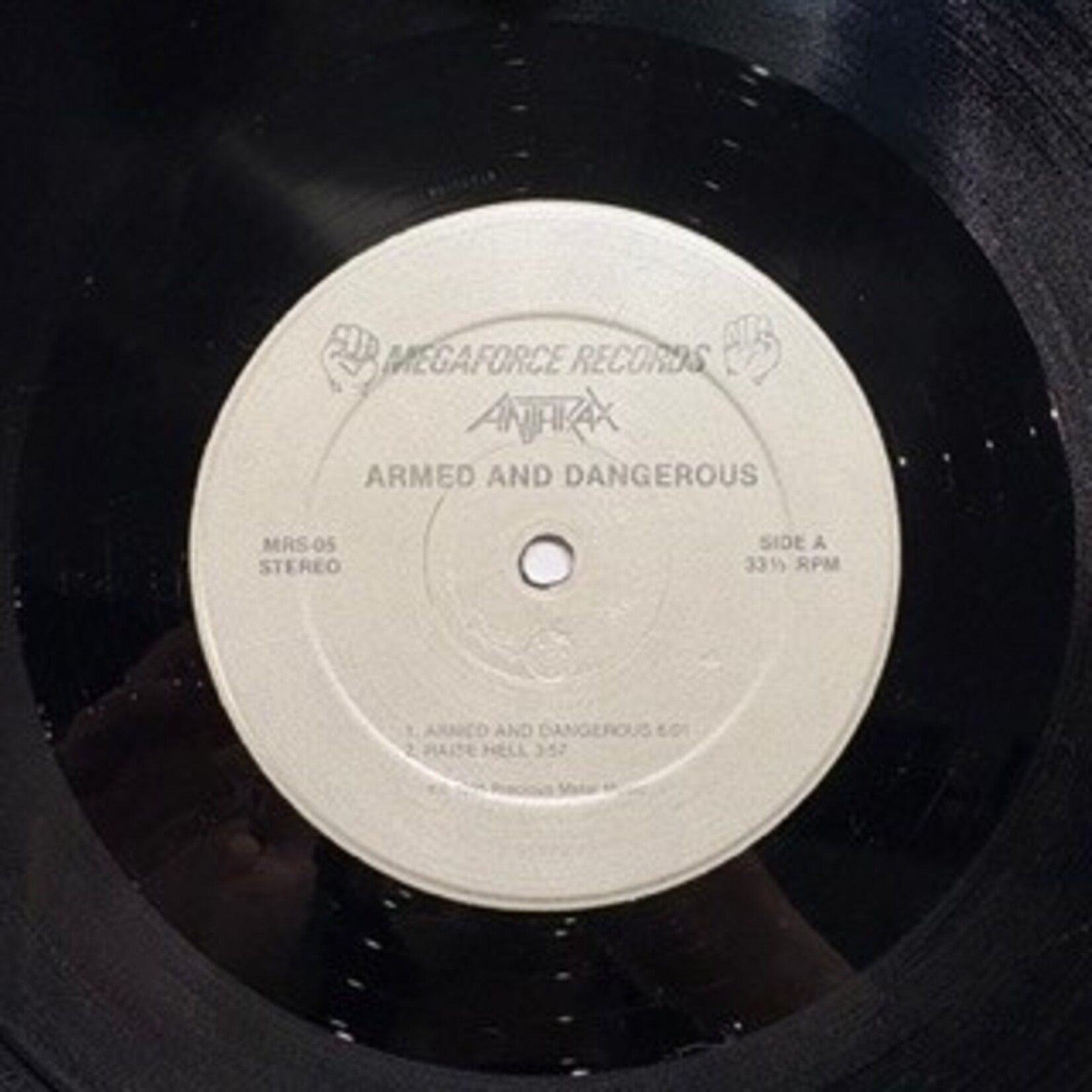 [Kollectible Vinyl] Anthrax: Armed And Dangerous (1985, USA, 12" Ep, Metal, VG+) [MEGAFORCE]