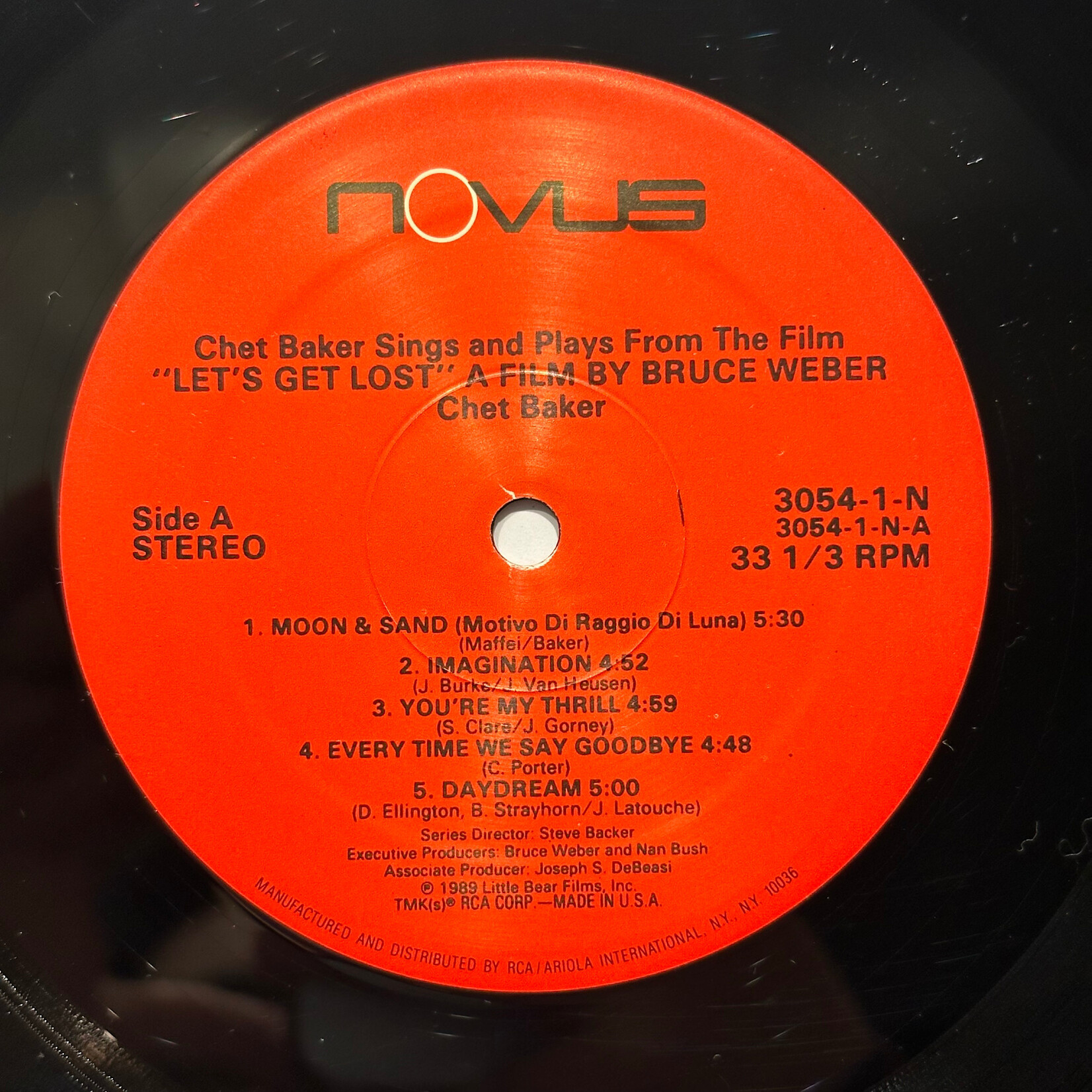 [Kollectible Vinyl] Baker, Chet: Chet Baker Sings And Plays From The Film "Let's Get Lost" (1989, USA, VG) [NOVUS]