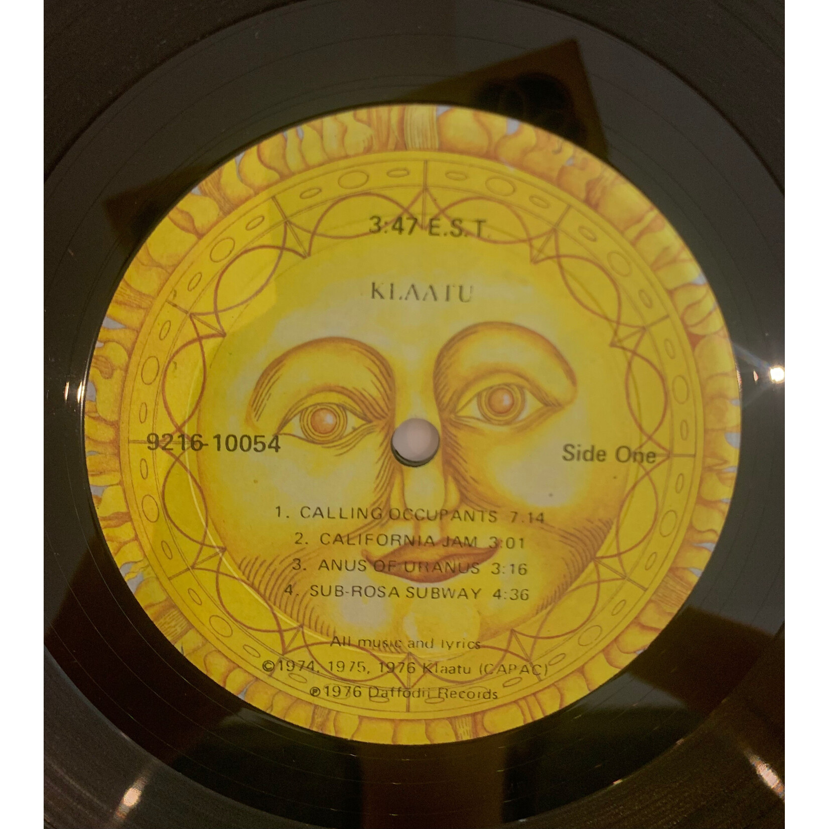 [Kollectible Vinyl] Klaatu: Self Titled (3:47 E.S.T.) (1976, Canada, 1st Cover, Non Name, w/ Inner, VG) [DAFFODIL]