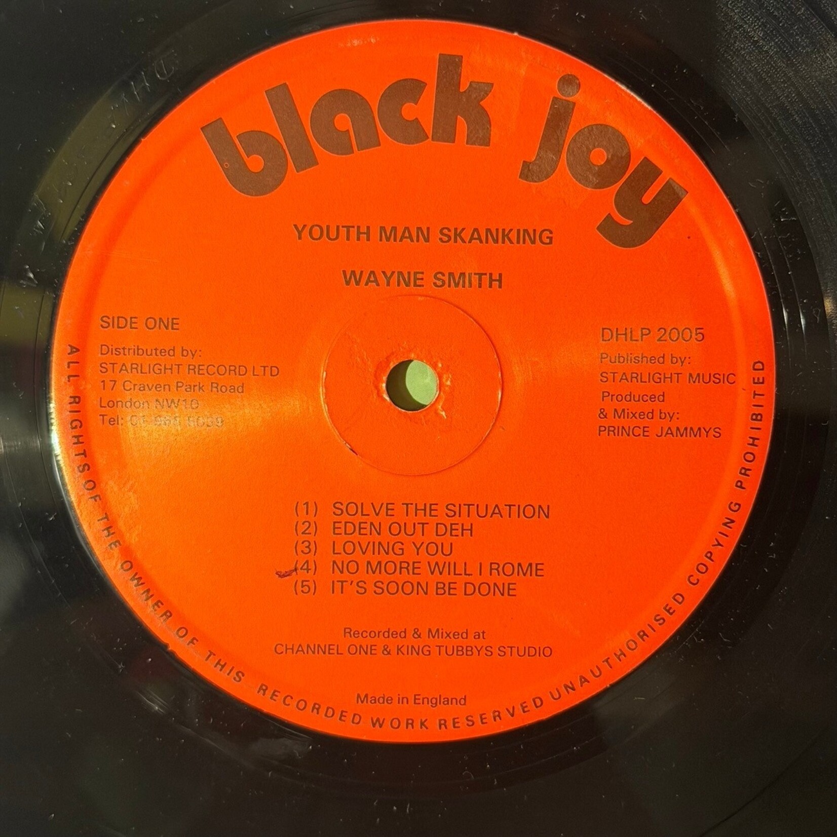 [Kollectible Vinyl] Wayne Smith: Youthman Skanking (1982, UK, In Shrink) [EX] [BLACK JOY]
