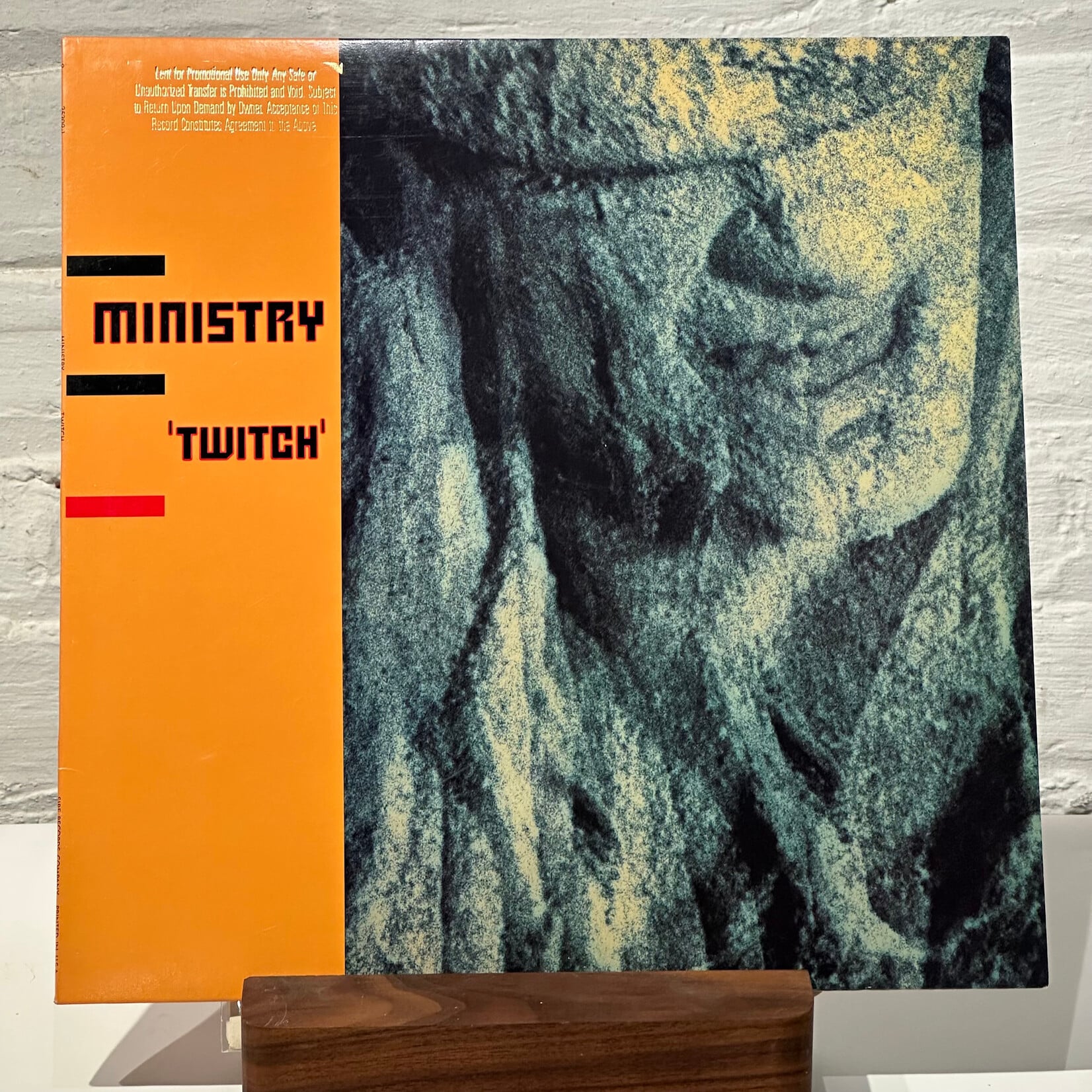 [Kollectible Vinyl] Ministry: Twitch (1986, USA, Gold Stamped Promo, Industrial, EX) [SIRE]