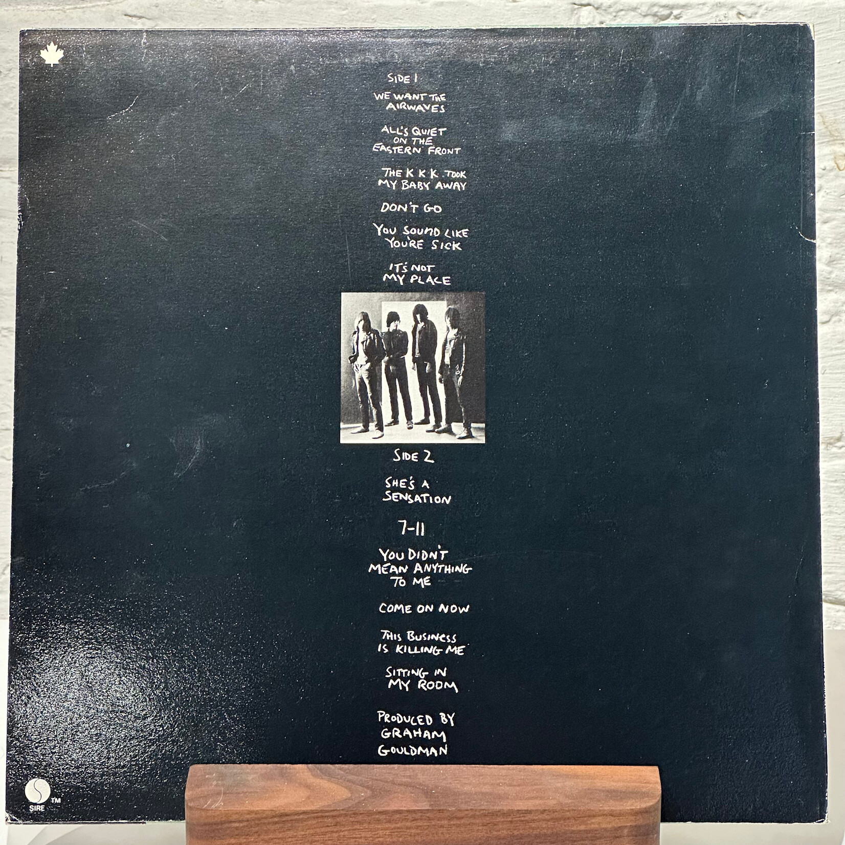 [Kollectible Vinyl] Ramones: Pleasant Dreams (1981, Canada, VG+) [SIRE]