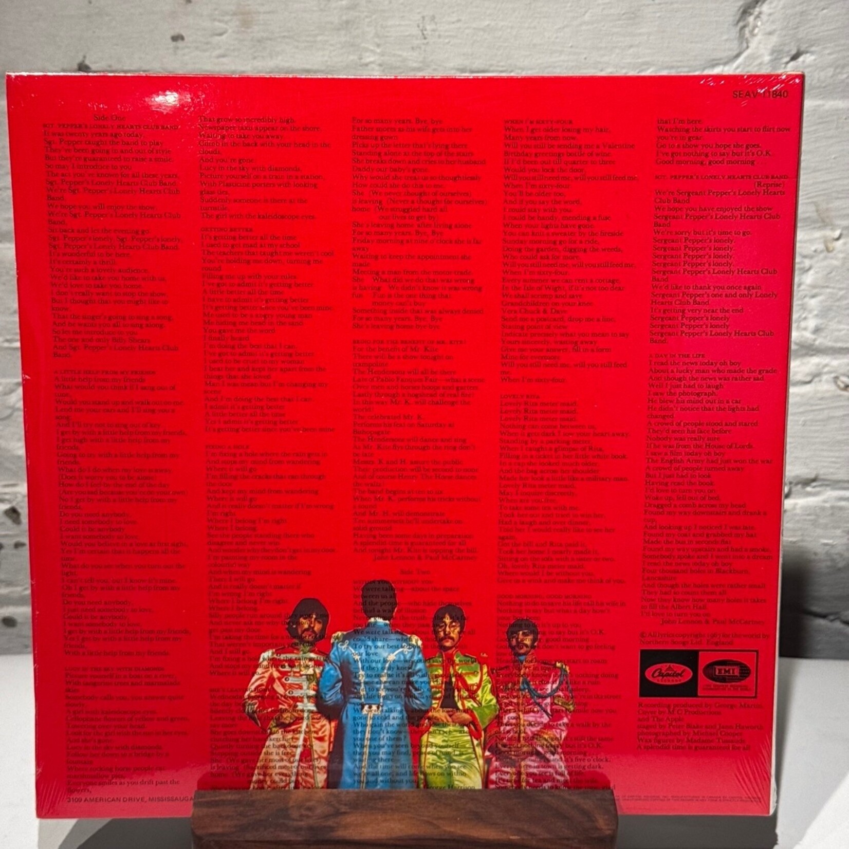 [Nick's Disk Pics] Beatles: Sgt. Pepper's Lonely Hearts Club Band (1978, Canada, Ltd Ed. Grey/Pink, Sealed) [CAPITOL]