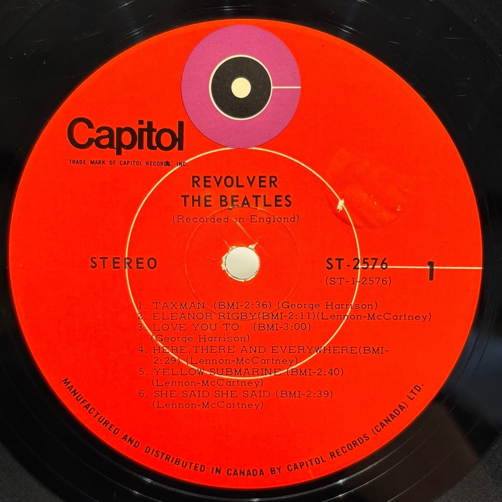[Nick's Disk Pics] Beatles: Revolver (1971, Canada, Red Target Capitol, Disc VG+) [CAPITOL]