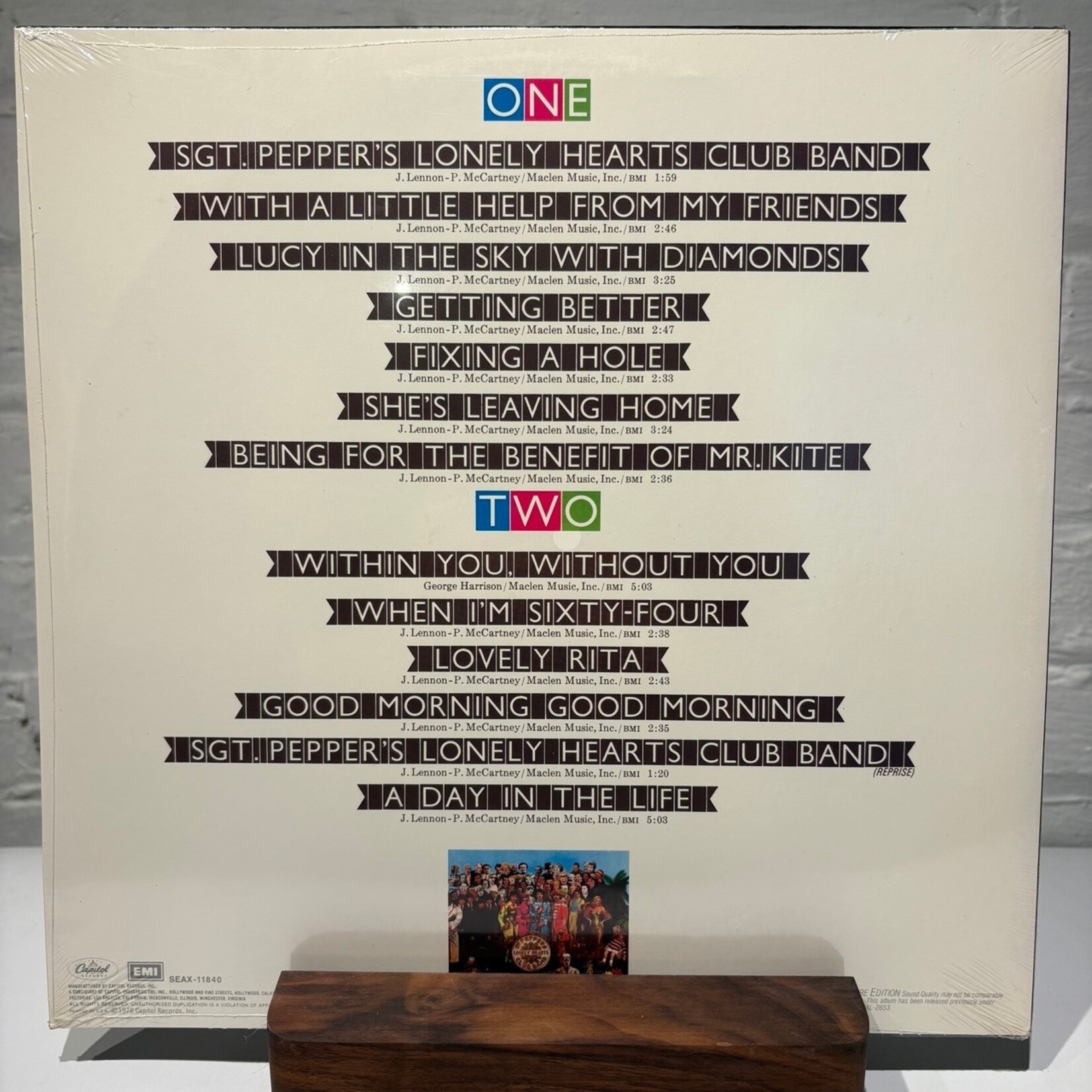 [Nick's Disk Pics] Beatles: Sgt. Pepper's Lonely Hearts Club Band (1978, USA, Picture Disc, SEALED) [CAPITOL]
