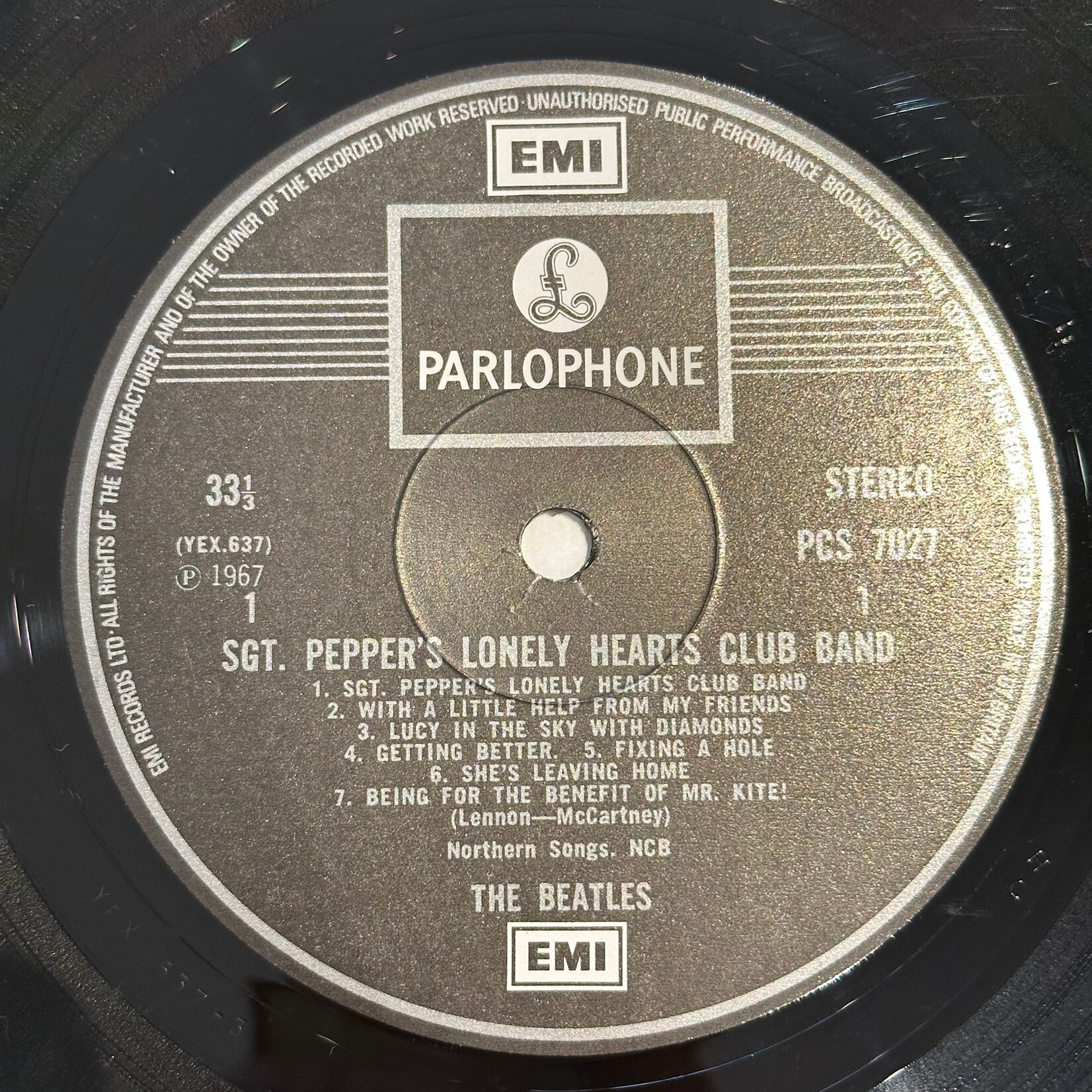 [Nick's Disk Pics] Beatles: Sgt. Pepper's Lonely Hearts Club Band (1975, UK, w/Insert, VG+) [PARLOPHONE]