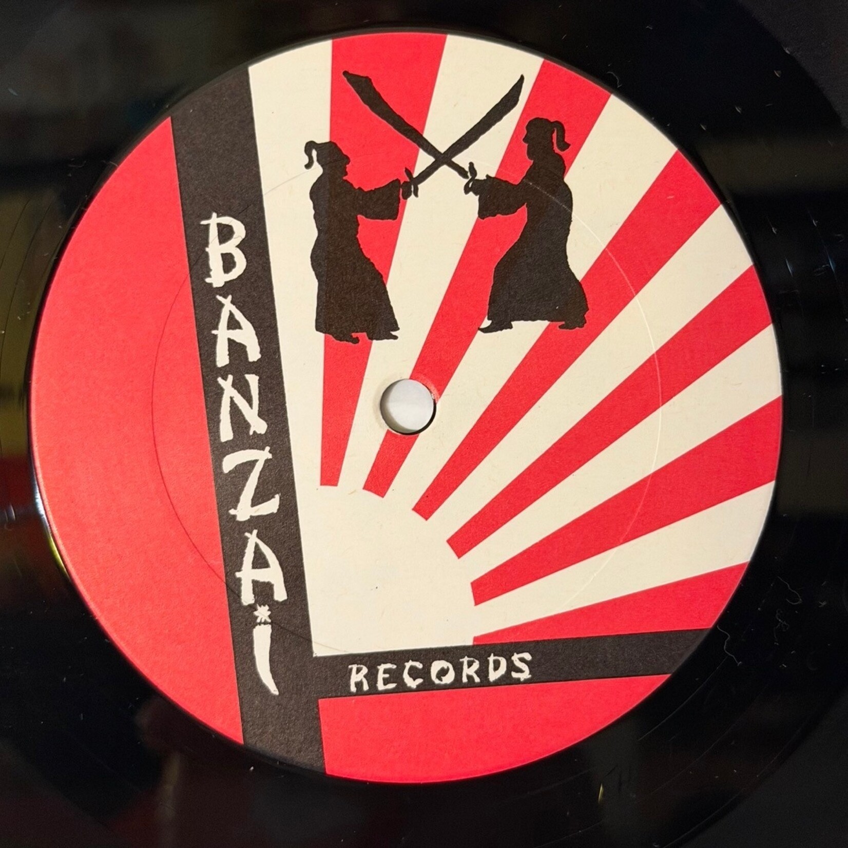 [Kollectible Vinyl] Thrust: Fist Held High (1984, CANADA, White Banzai, Disc Ex) [BANZAI]