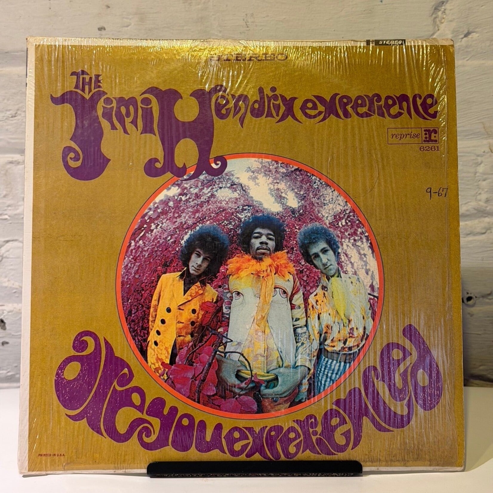 [Kollectible Vinyl] Jimi Hendrix Experience: Are You Experienced? (Mismatch (US Cover), Tri-Colour Reprise, 1967, Canada, VG+) [REPRISE]