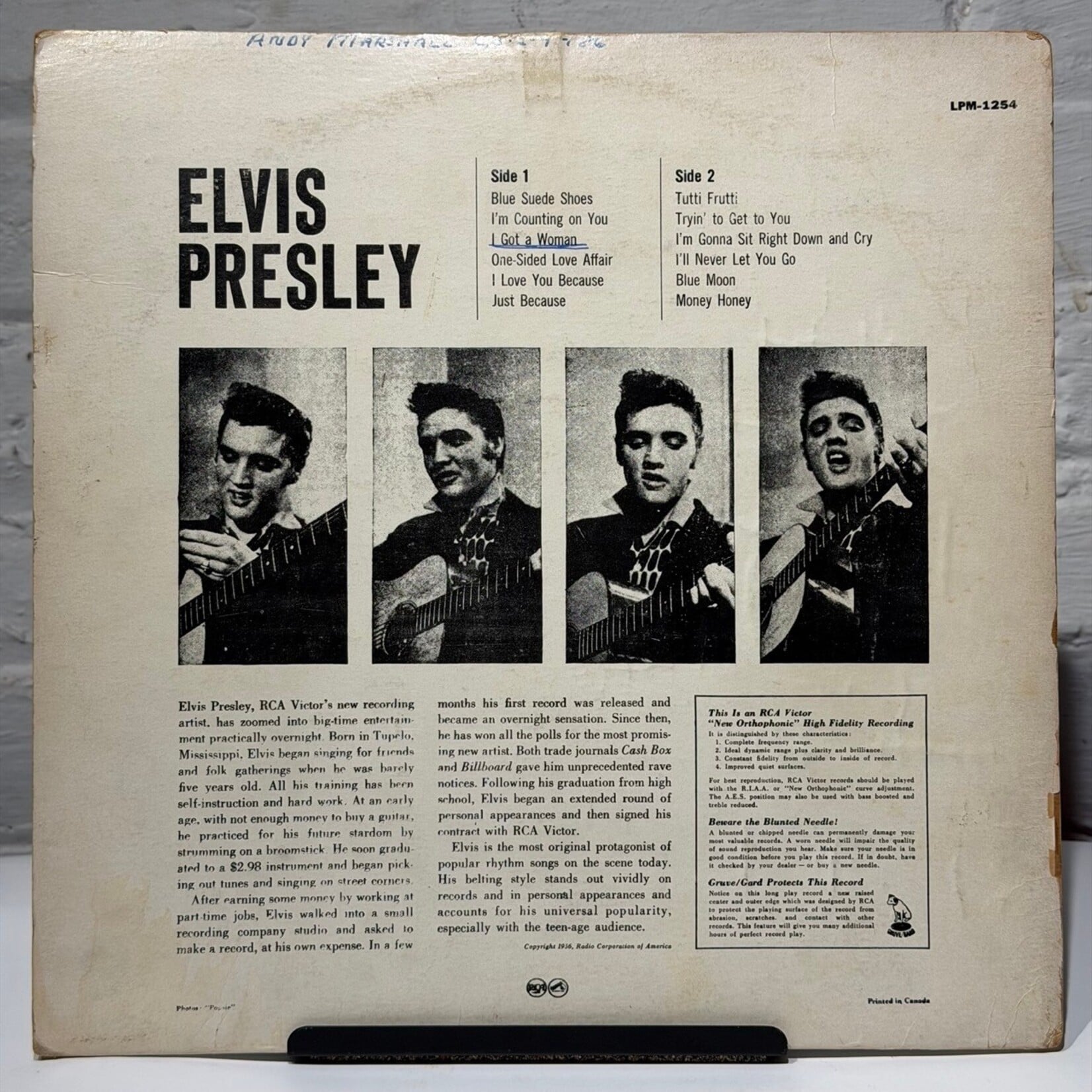 [Kollectible Vinyl] Presley, Elvis: Elvis Presley (Black Label RCA, 1956,Canada, G+) [RCA]
