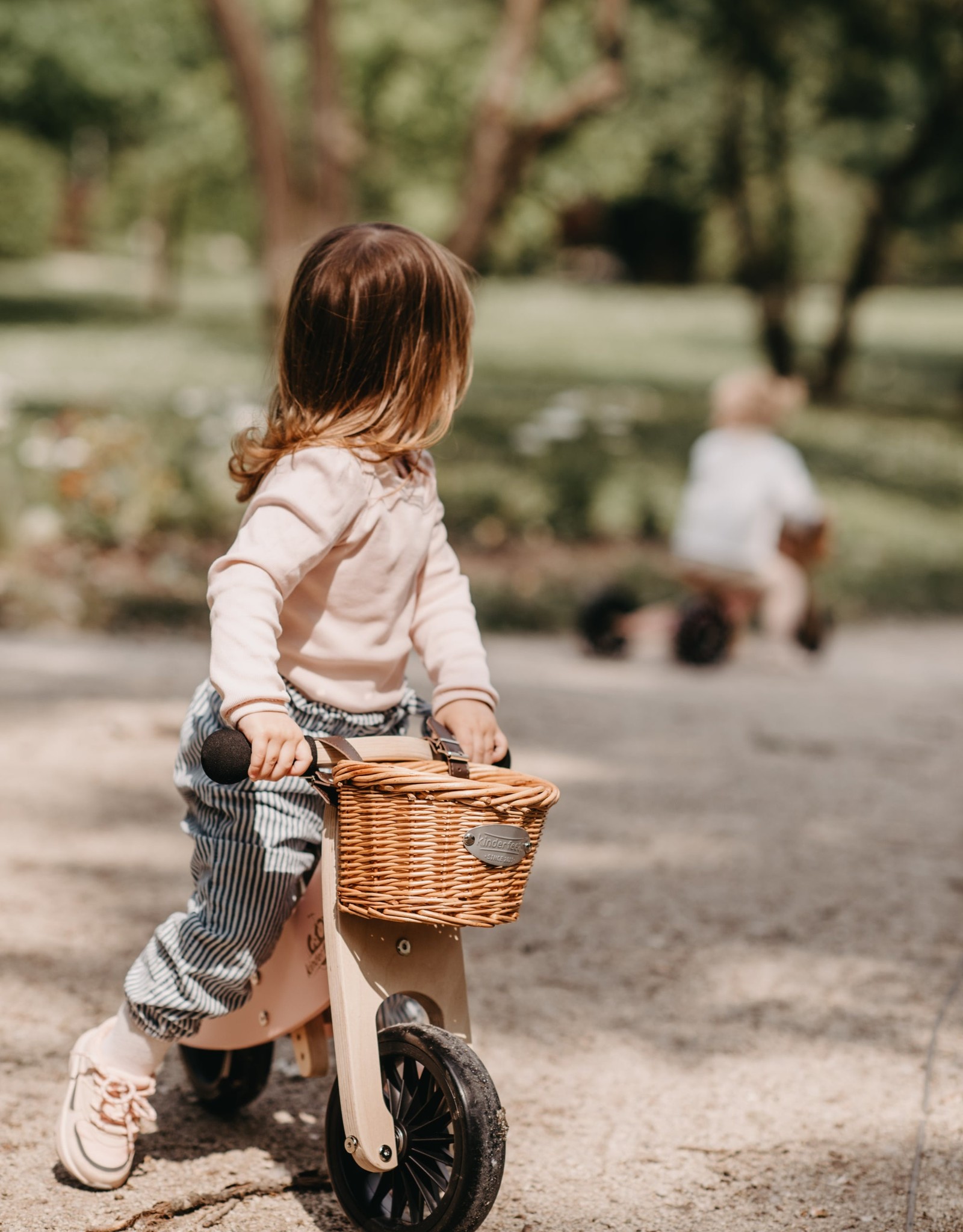 kinderfeets basket