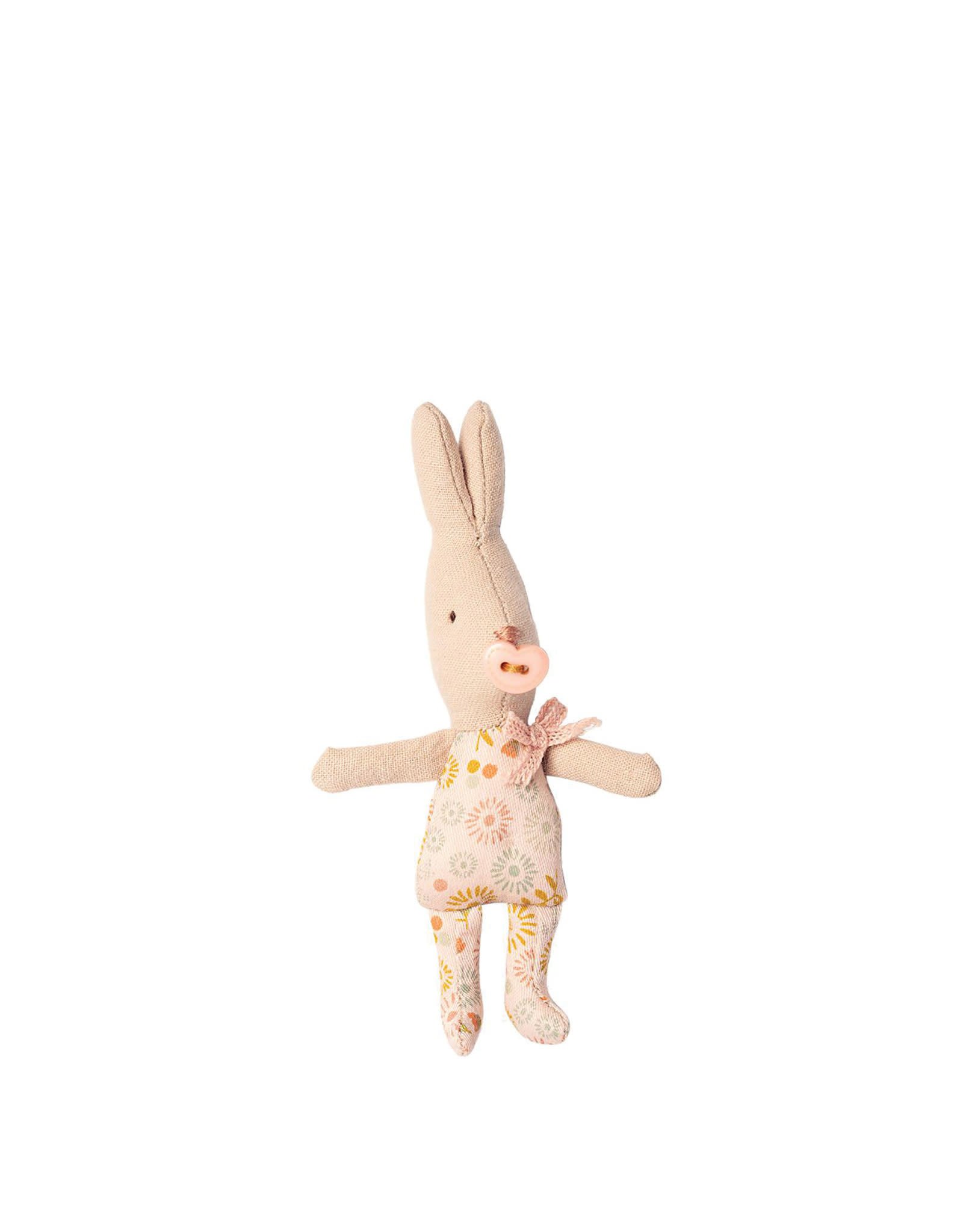 Bebe Lapin Fille Veille Sur Toi