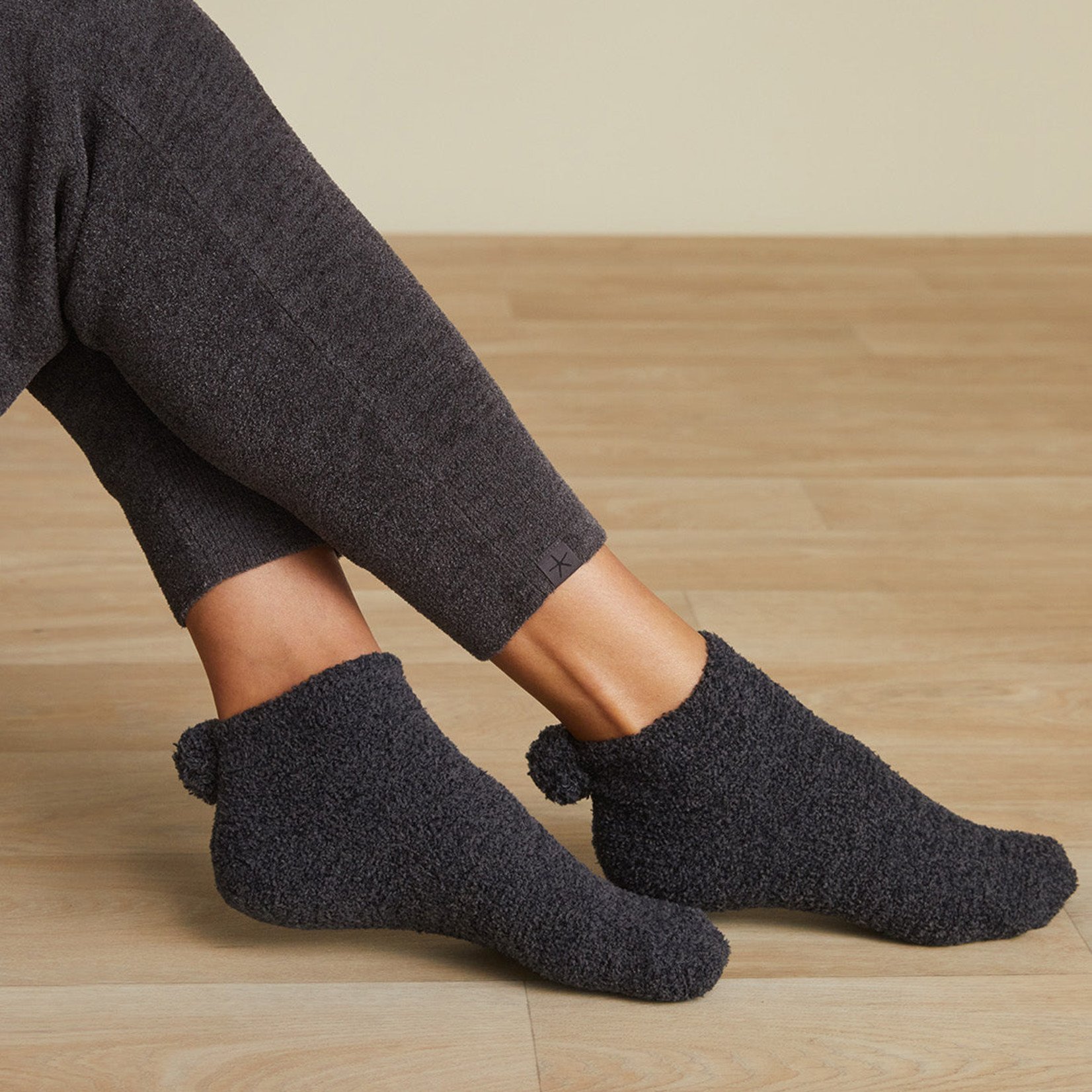 Barefoot Dreams CozyChic® Youth Socks in Heathered Indigo / White