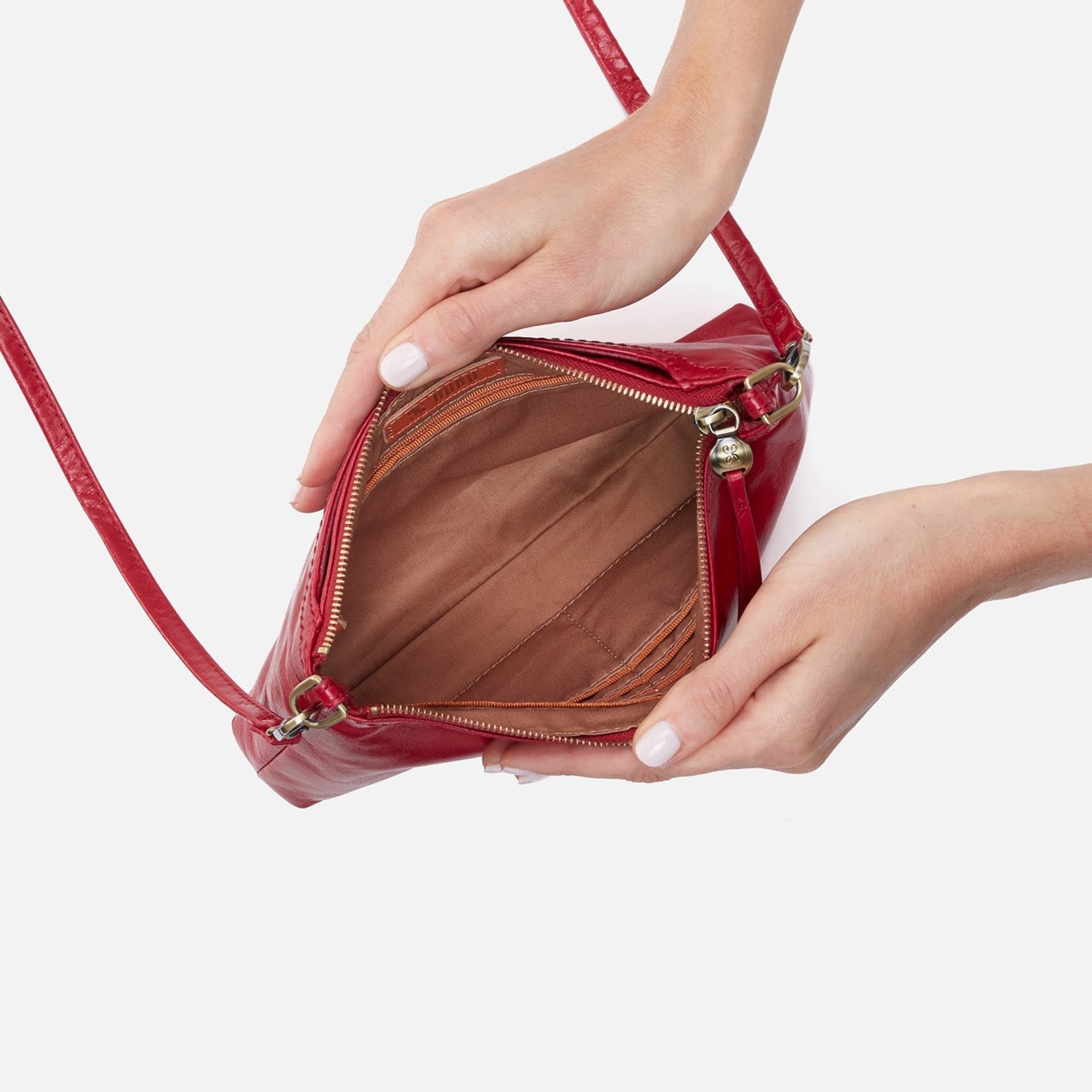 Hobo Hobo Darcy Crossbody - Crimson