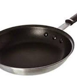 Update Int. Update 10' Frying Pan, Quantum Coated w/ silicone handle