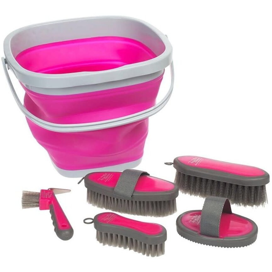 GROOMING KIT WITH BUCKET