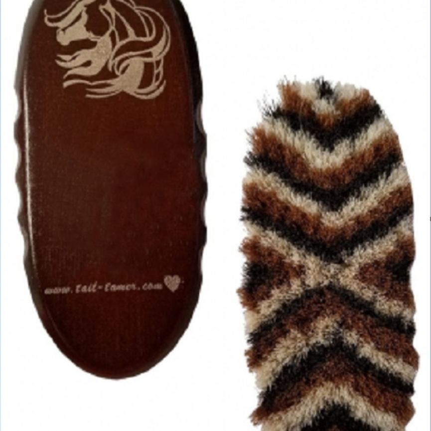 SMALL OVAL HORSEHAIR BRUSH
