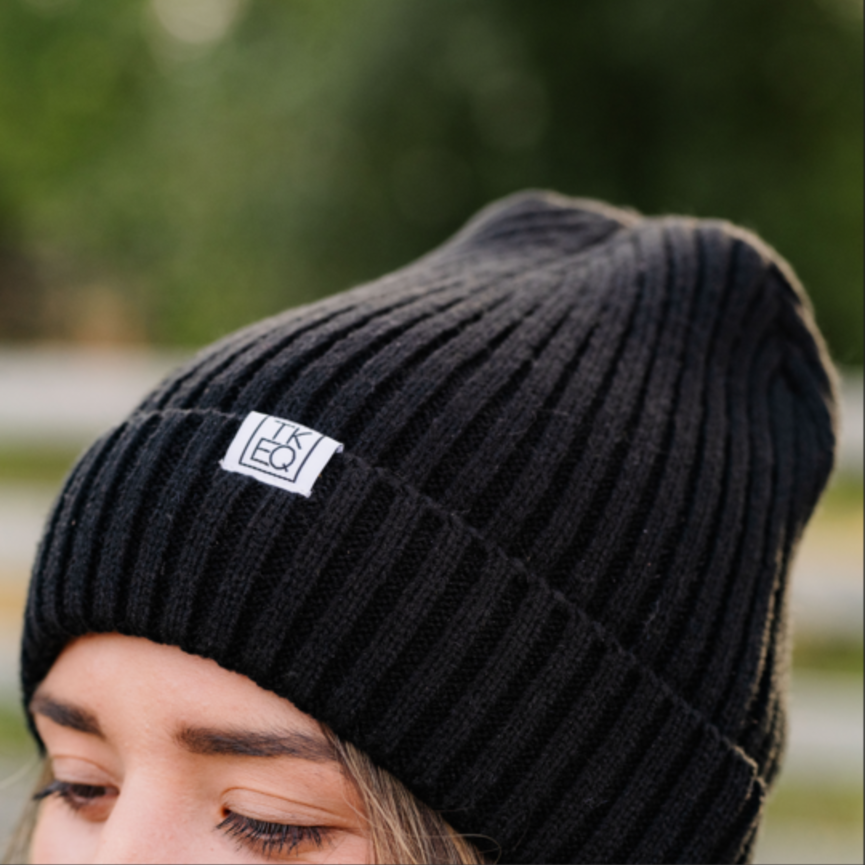 KNIT BEANIE