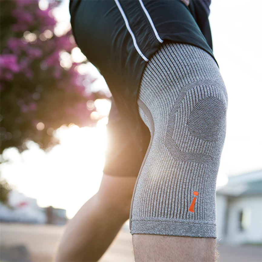 KNEE SLEEVE