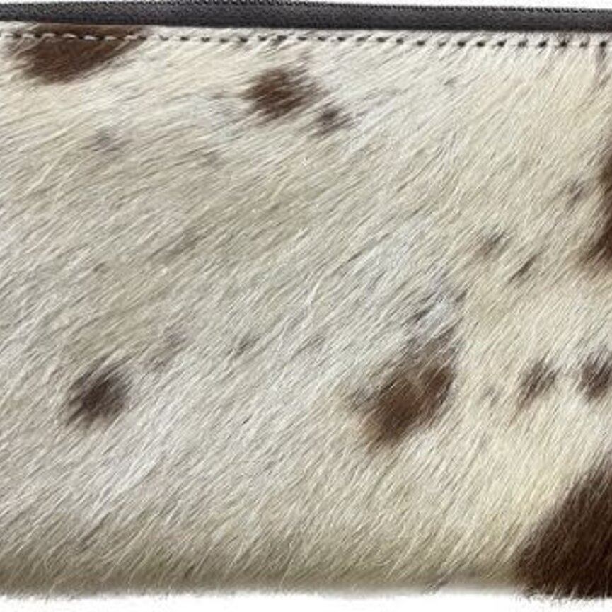 1D Hand Tooled Collection Cowhide Zippered Wallet